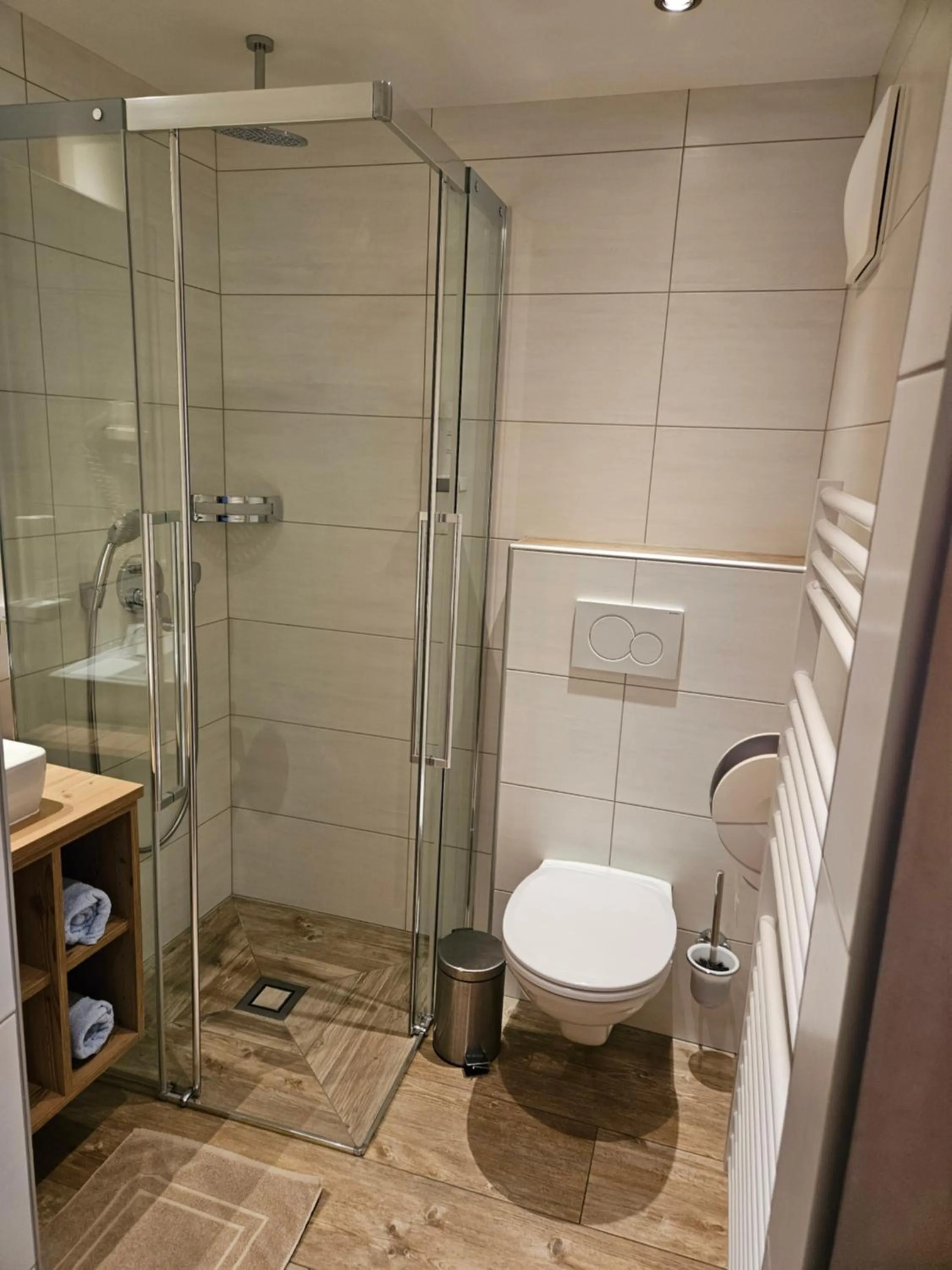 Bathroom in Gasthof - Restaurant Löcker