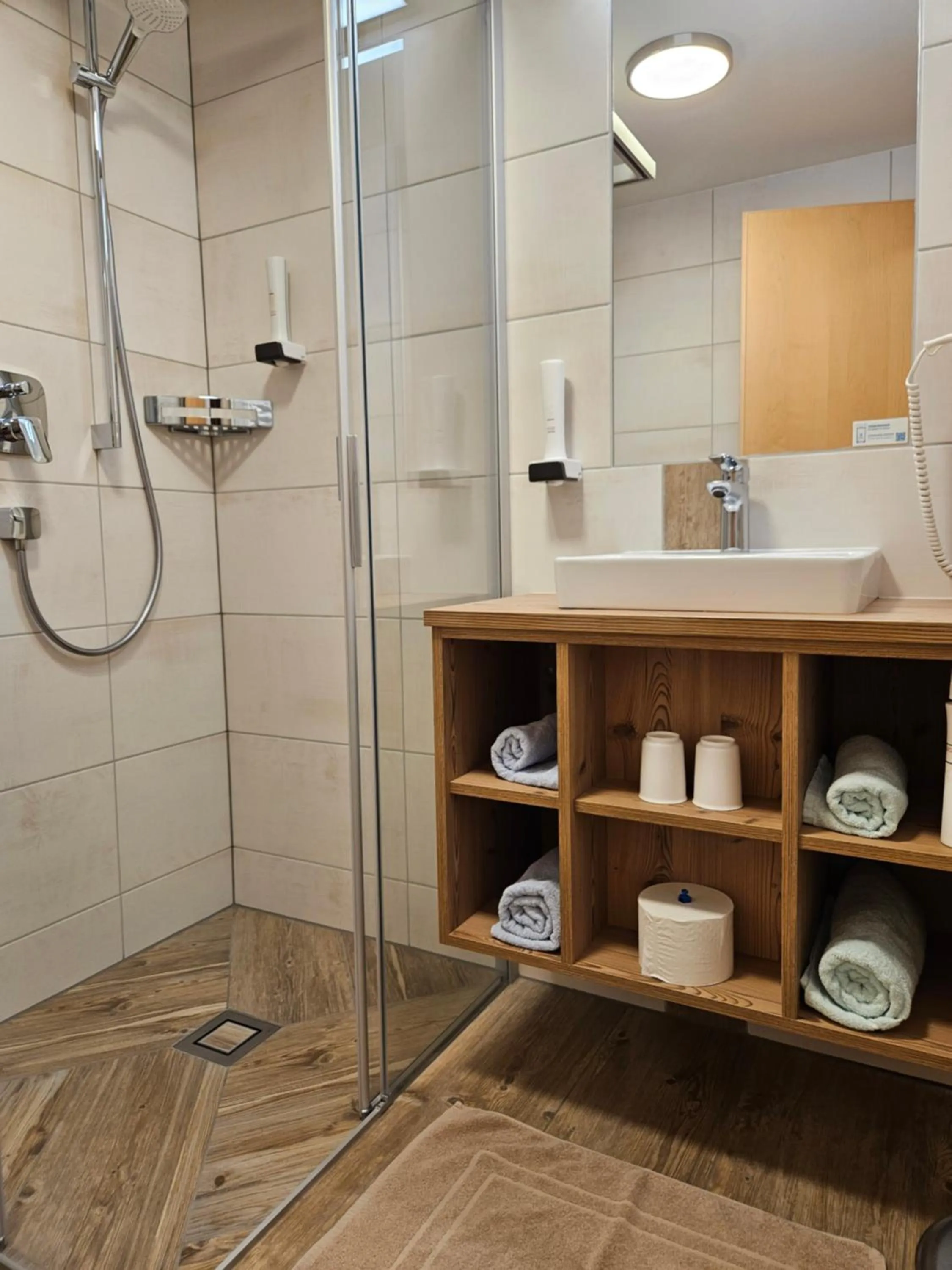 Bathroom in Gasthof - Restaurant Löcker