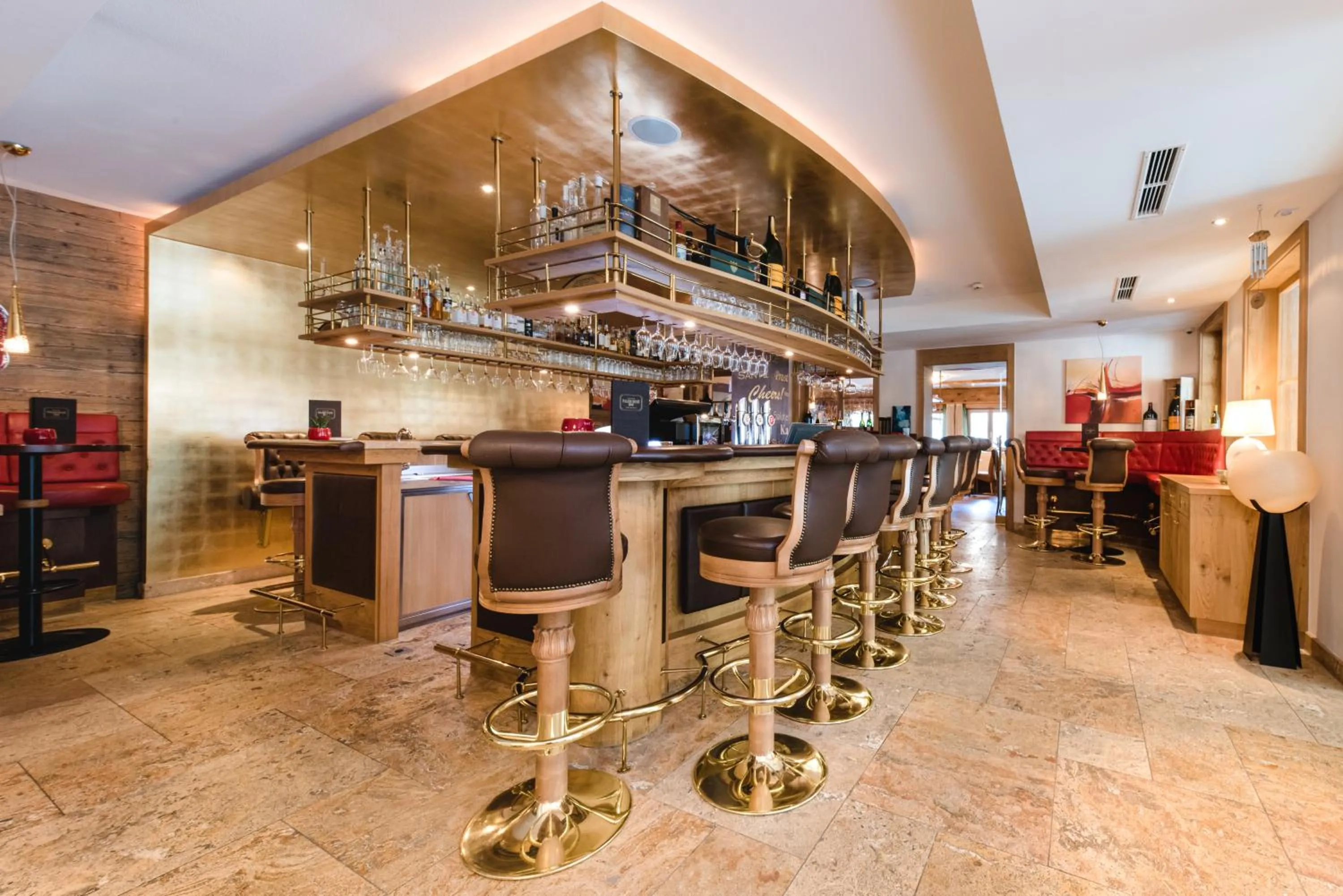 Lounge or bar in Hotel Salzburger Hof Zauchensee