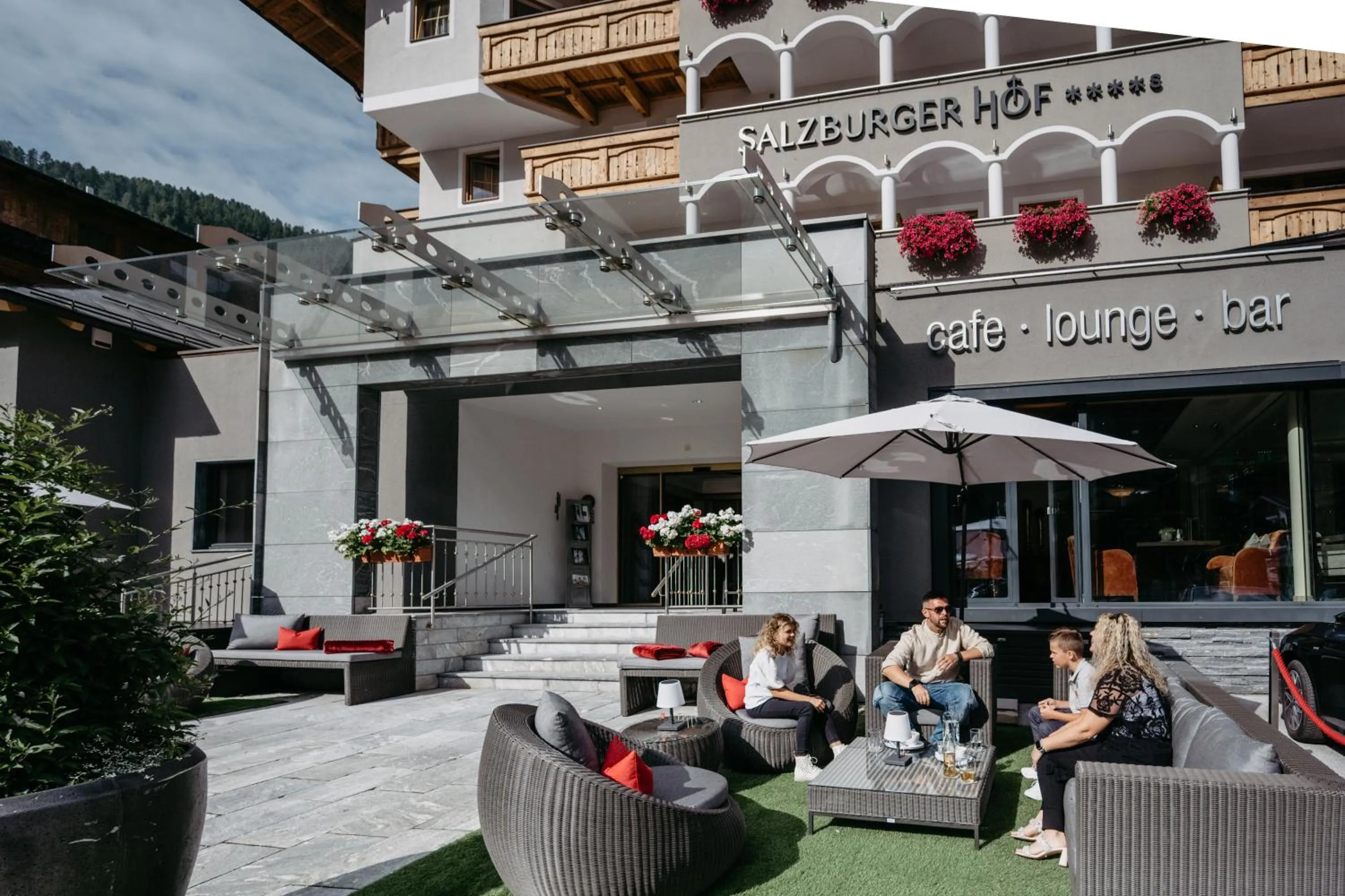 Property building in Hotel Salzburger Hof Zauchensee