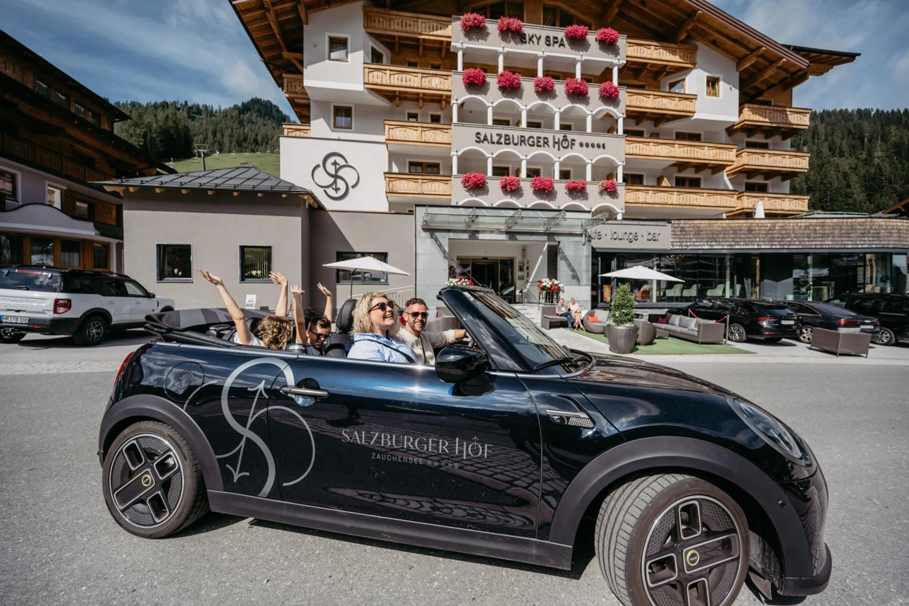 Property building in Hotel Salzburger Hof Zauchensee