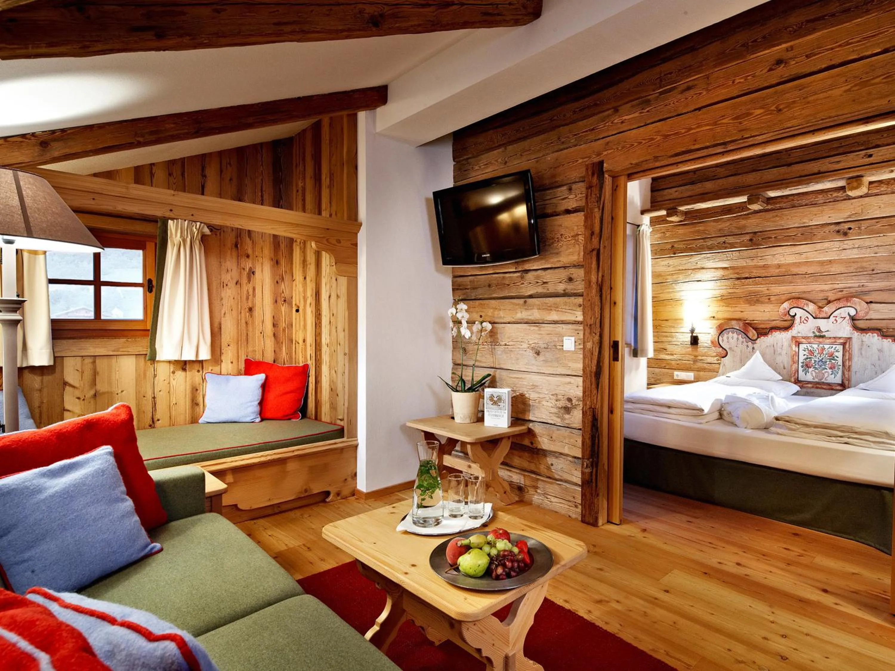 Photo of the whole room, Bed in Grossarler Hof Superior