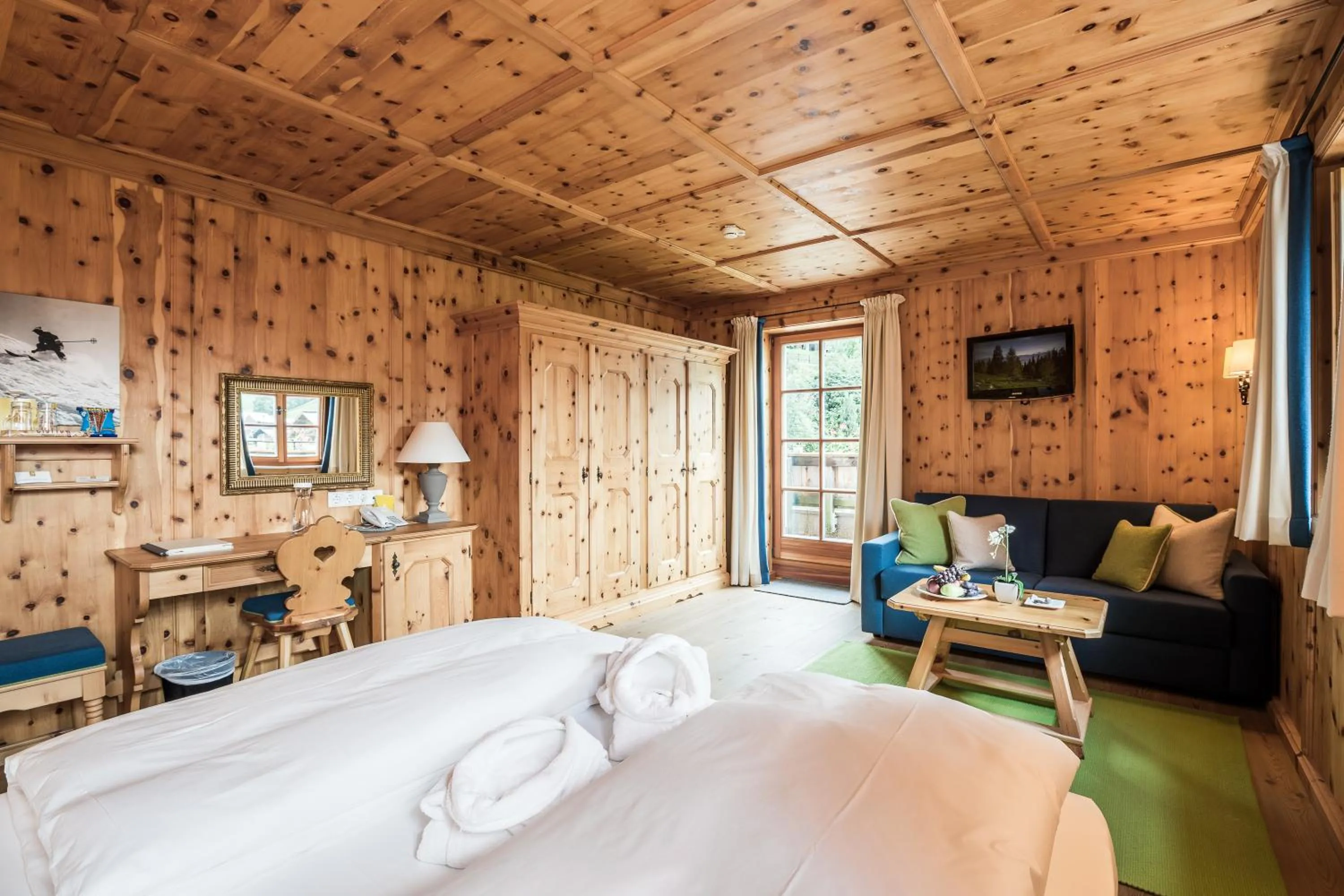 Photo of the whole room, Bed in Grossarler Hof Superior