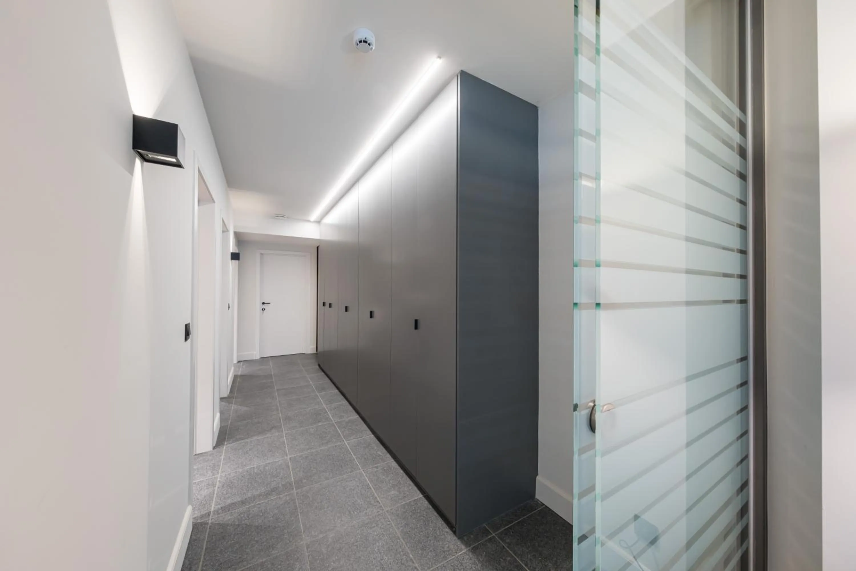 wardrobe in Belcasa Suitehotel