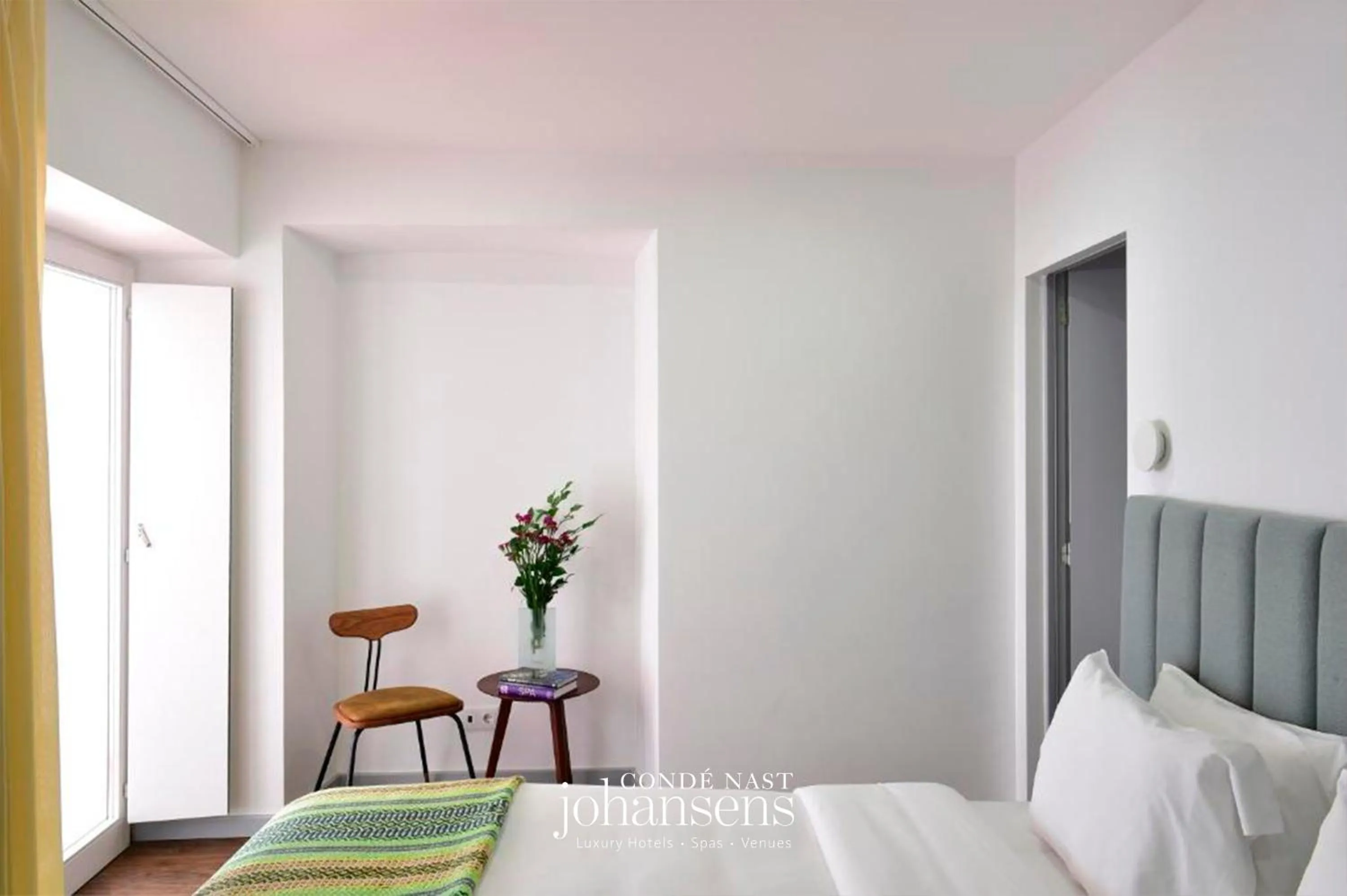 Bed in The Noble House - by Unlock Hotels