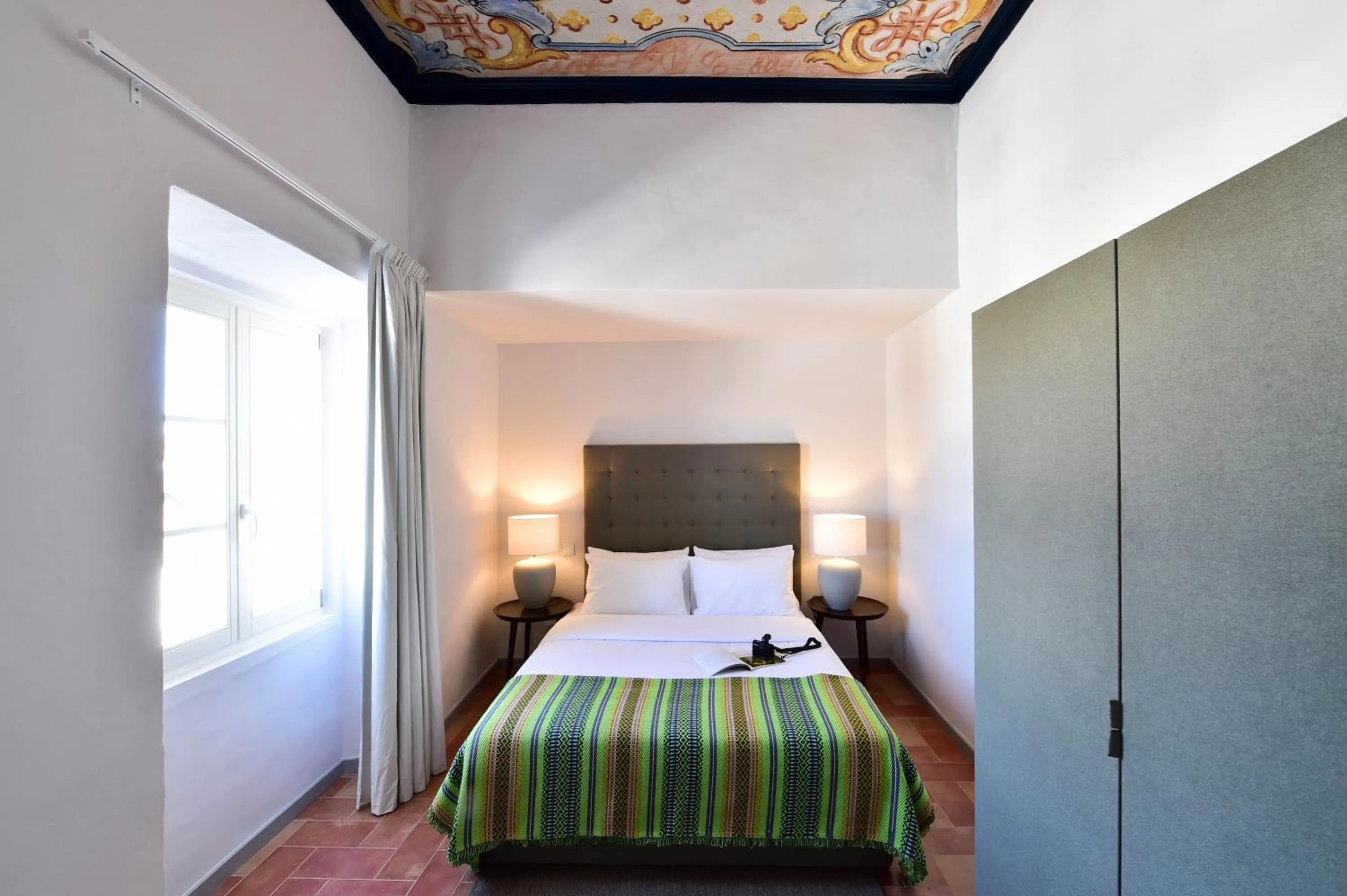 Bed in The Noble House - by Unlock Hotels