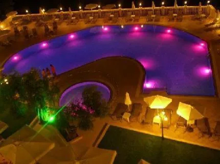 Swimming pool in Aloha Hotel