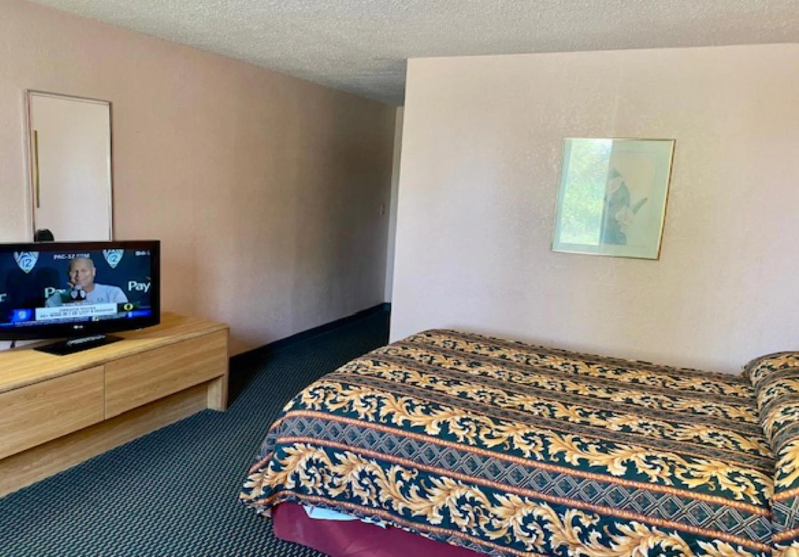 Bedroom, Bed in Red Carpet Inn & Suites Lima -Listing Partner