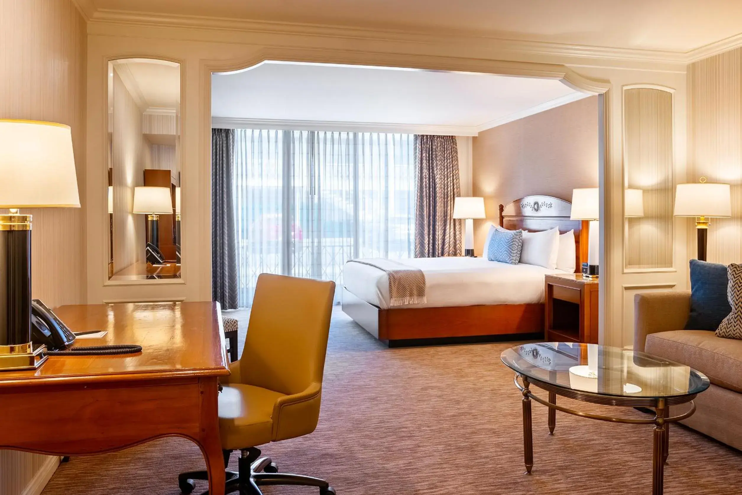 Garden Premium One King Bed in Little America Hotel Salt Lake City Garden Premium One King Bed in Little America Hotel Salt Lake City