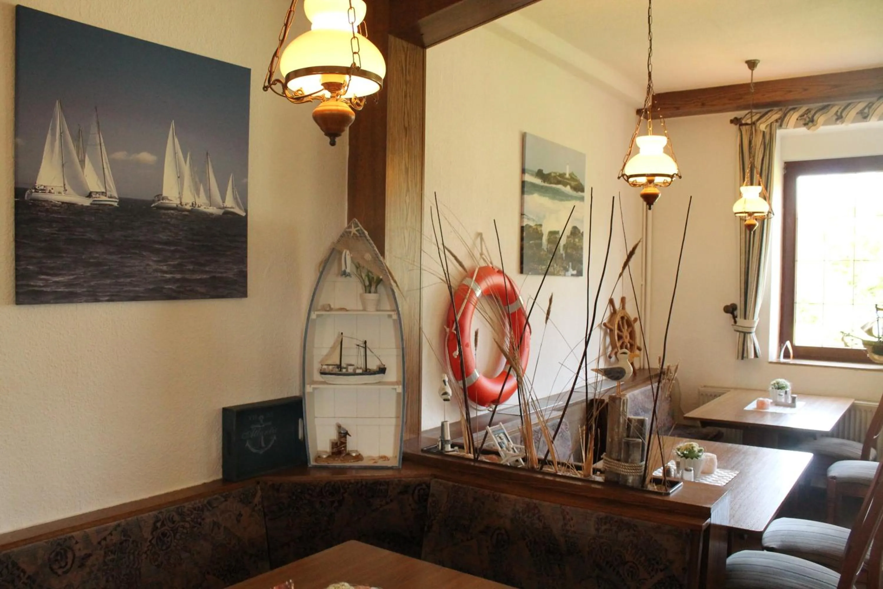 Restaurant/places to eat in Strand-Hotel Lobbe