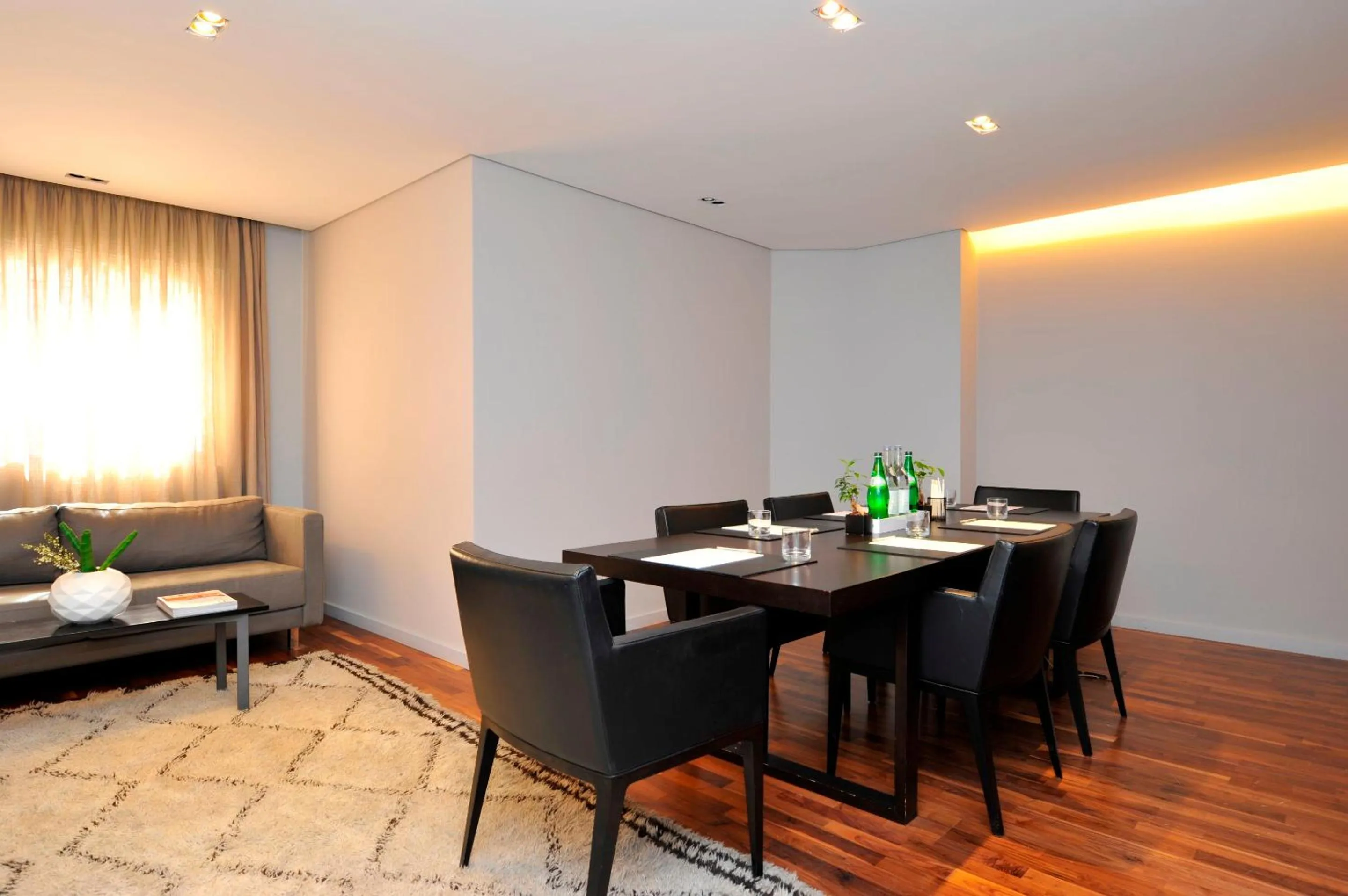 Business facilities in Altis Prime Hotel