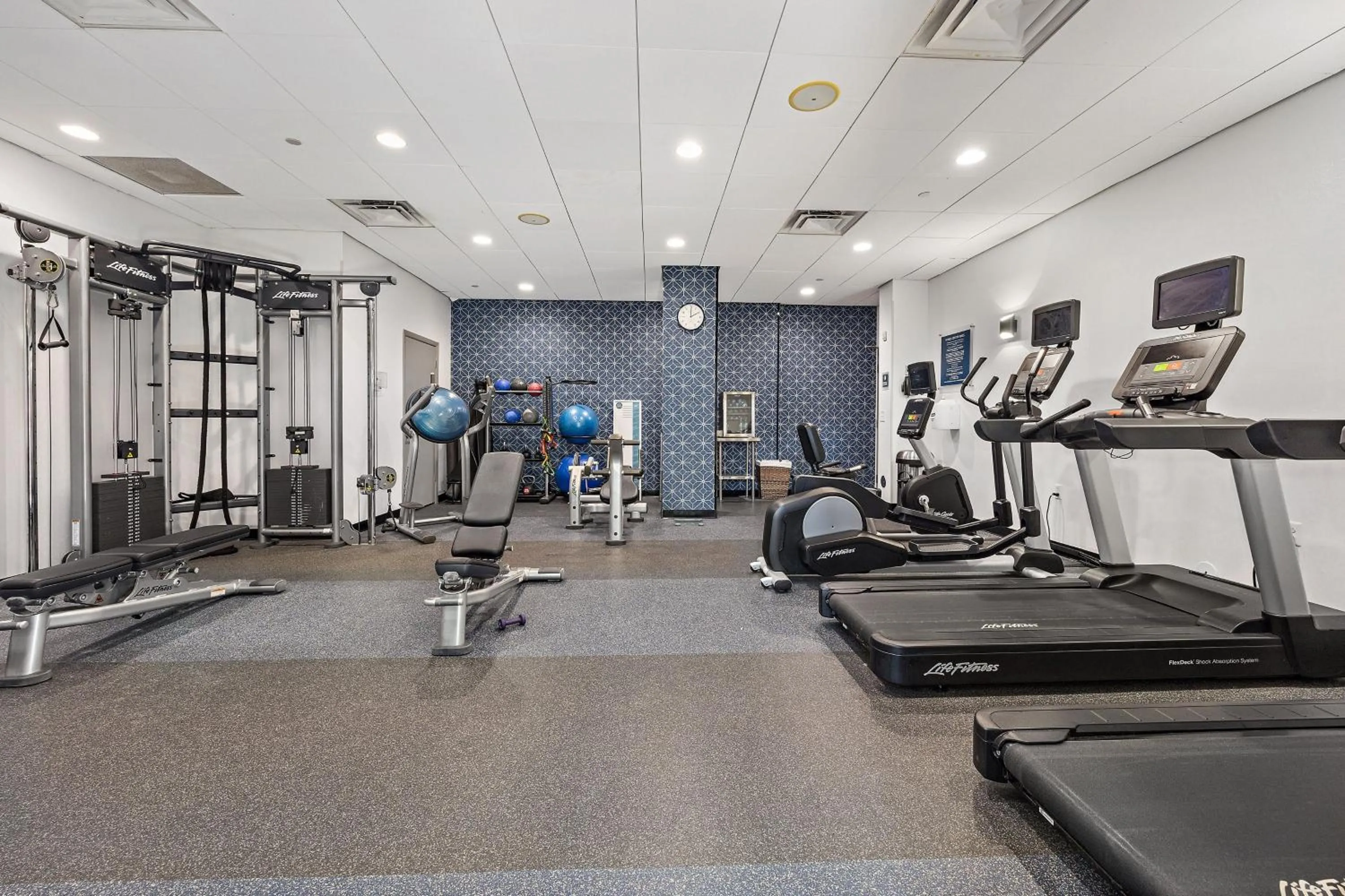 Fitness centre/facilities in Four Points by Sheraton Jacksonville Baymeadows