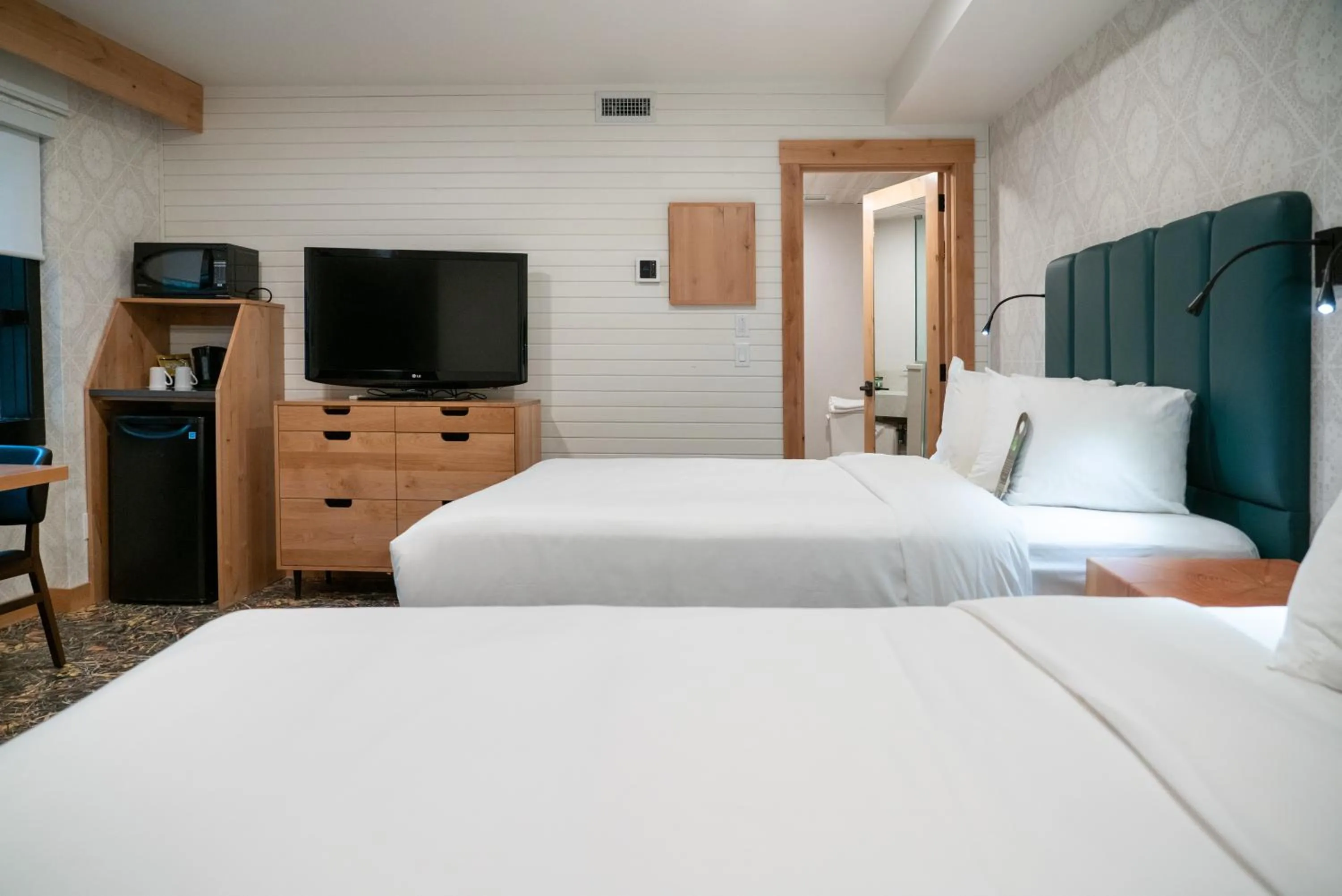 Photo of the whole room, Bed in The Dorothy Motel