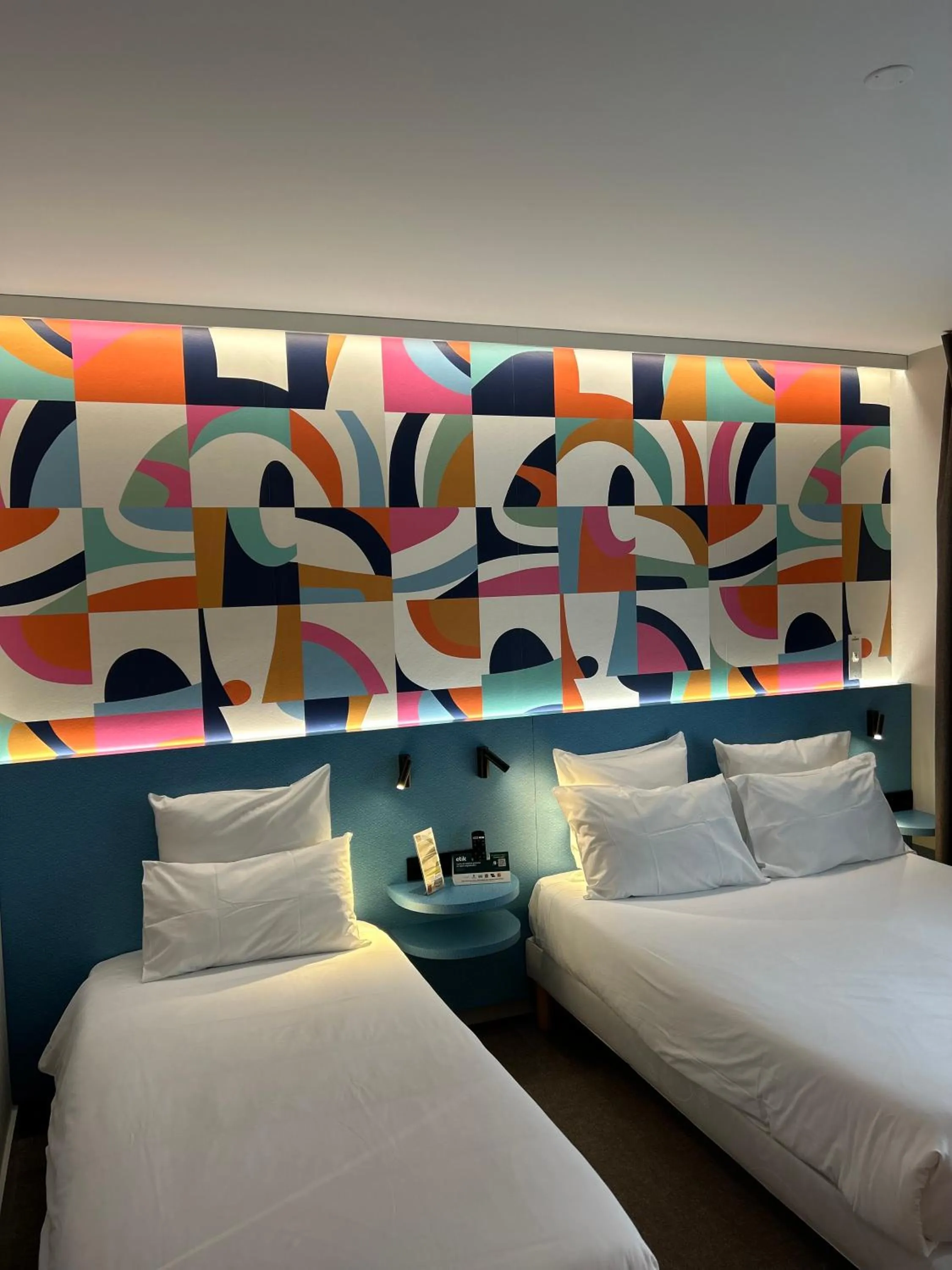 Bed in Urban Style L'Etape