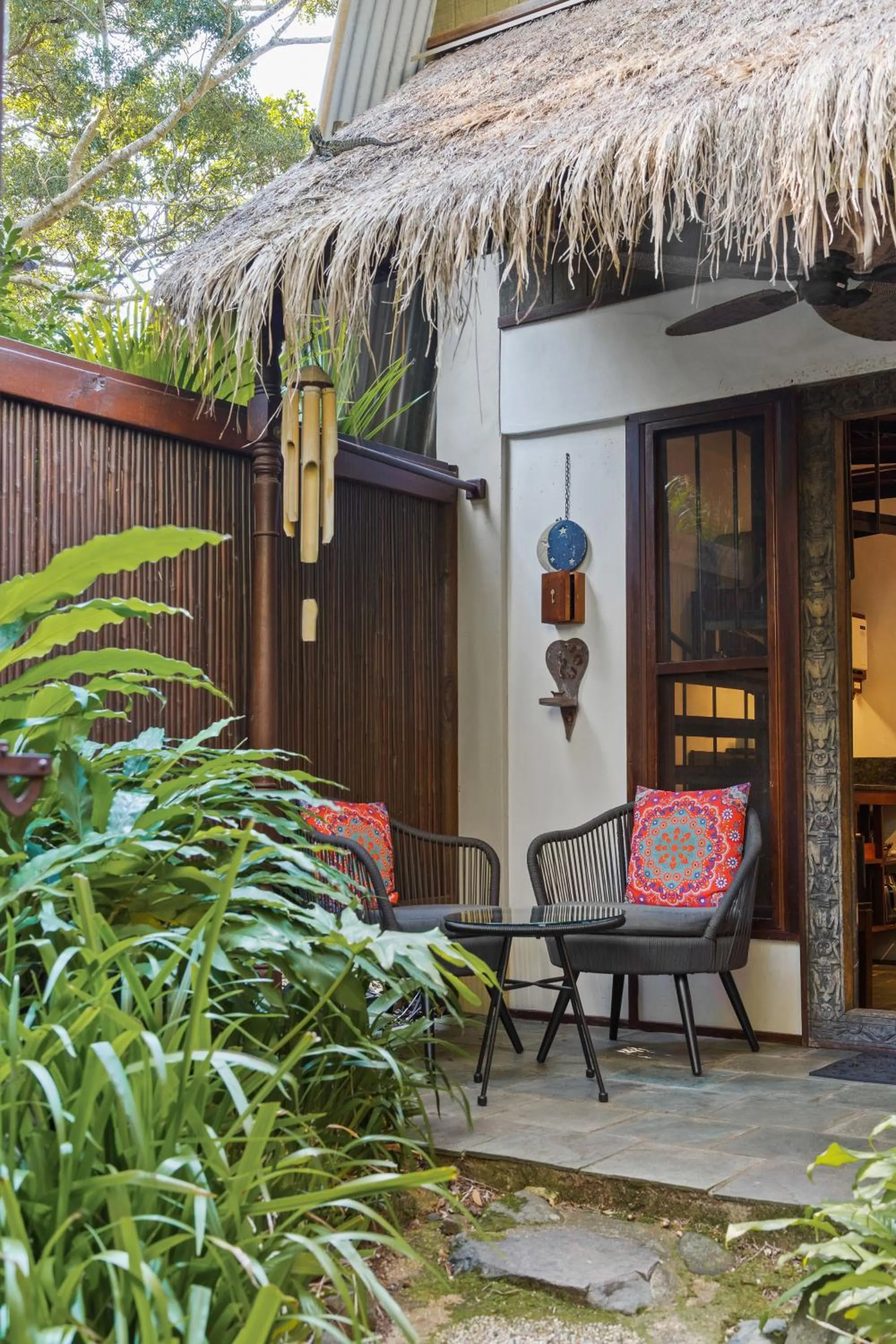 Facade/entrance in Garden Burees