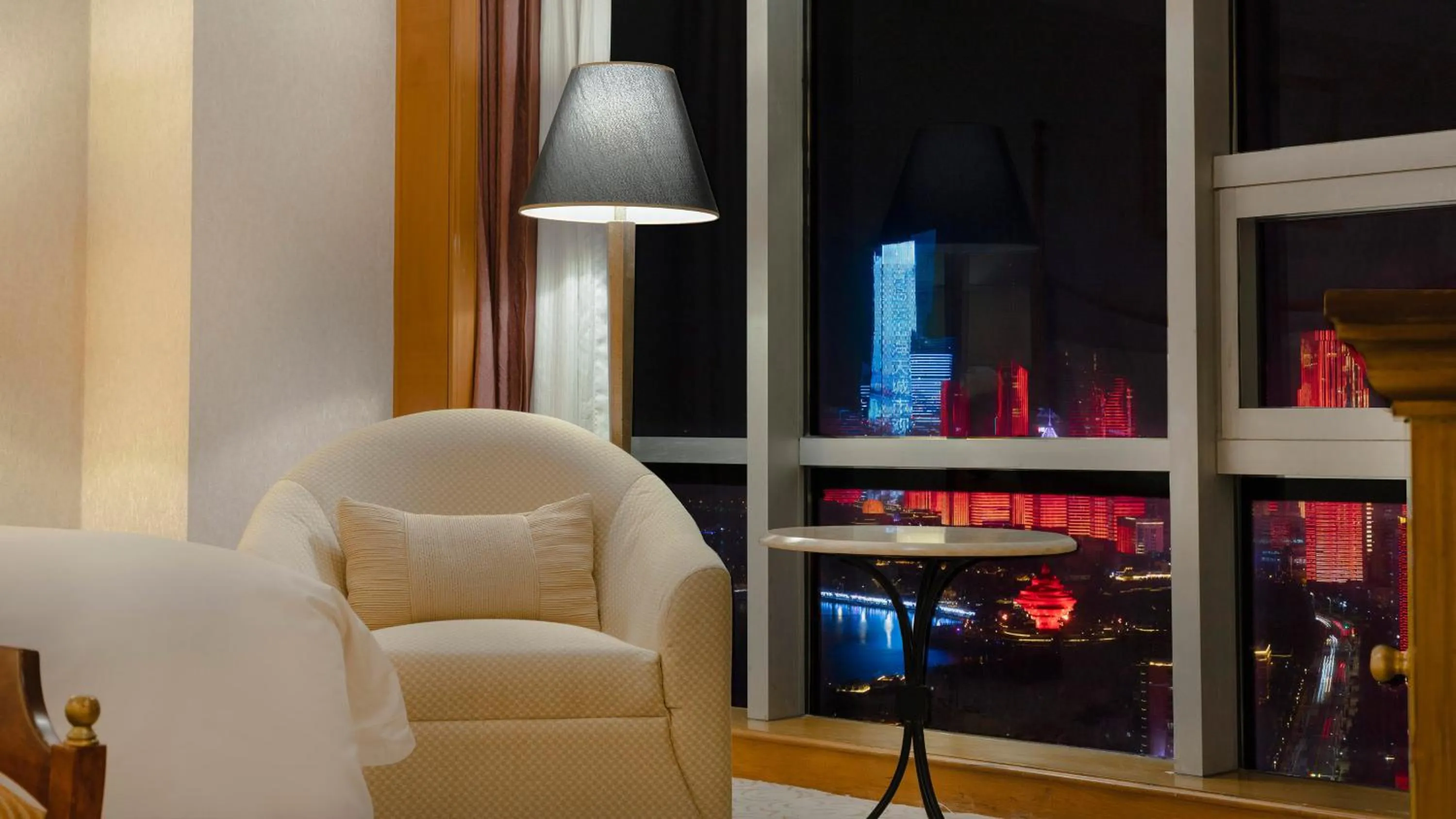 Photo of the whole room in Crowne Plaza Qingdao by IHG