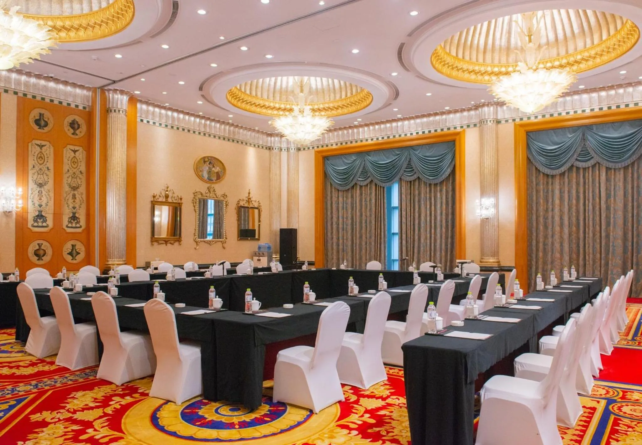 Banquet/Function facilities in Crowne Plaza Qingdao by IHG