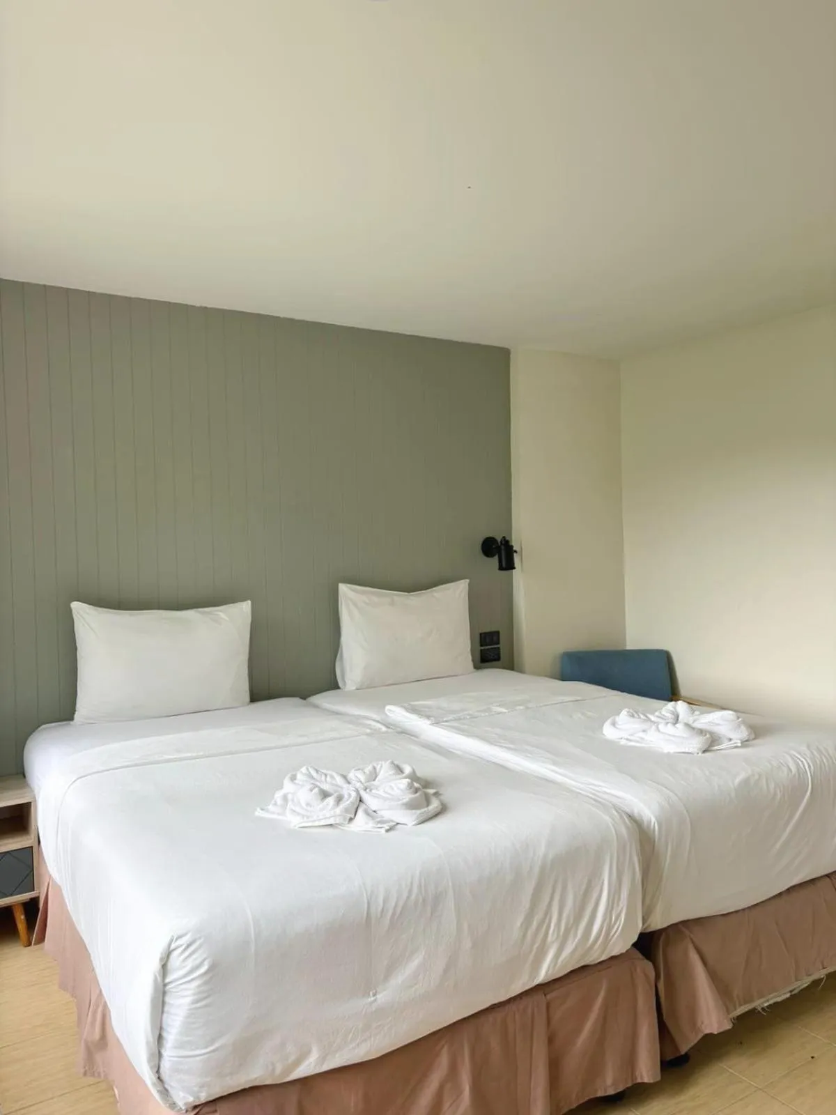 Bed in Phangan Utopia Resort