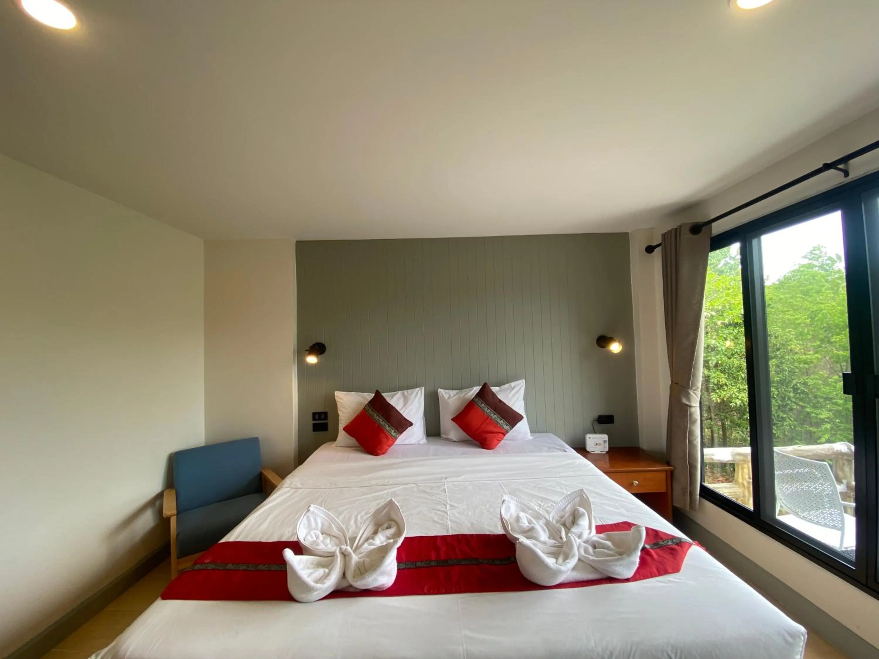 Bed in Phangan Utopia Resort