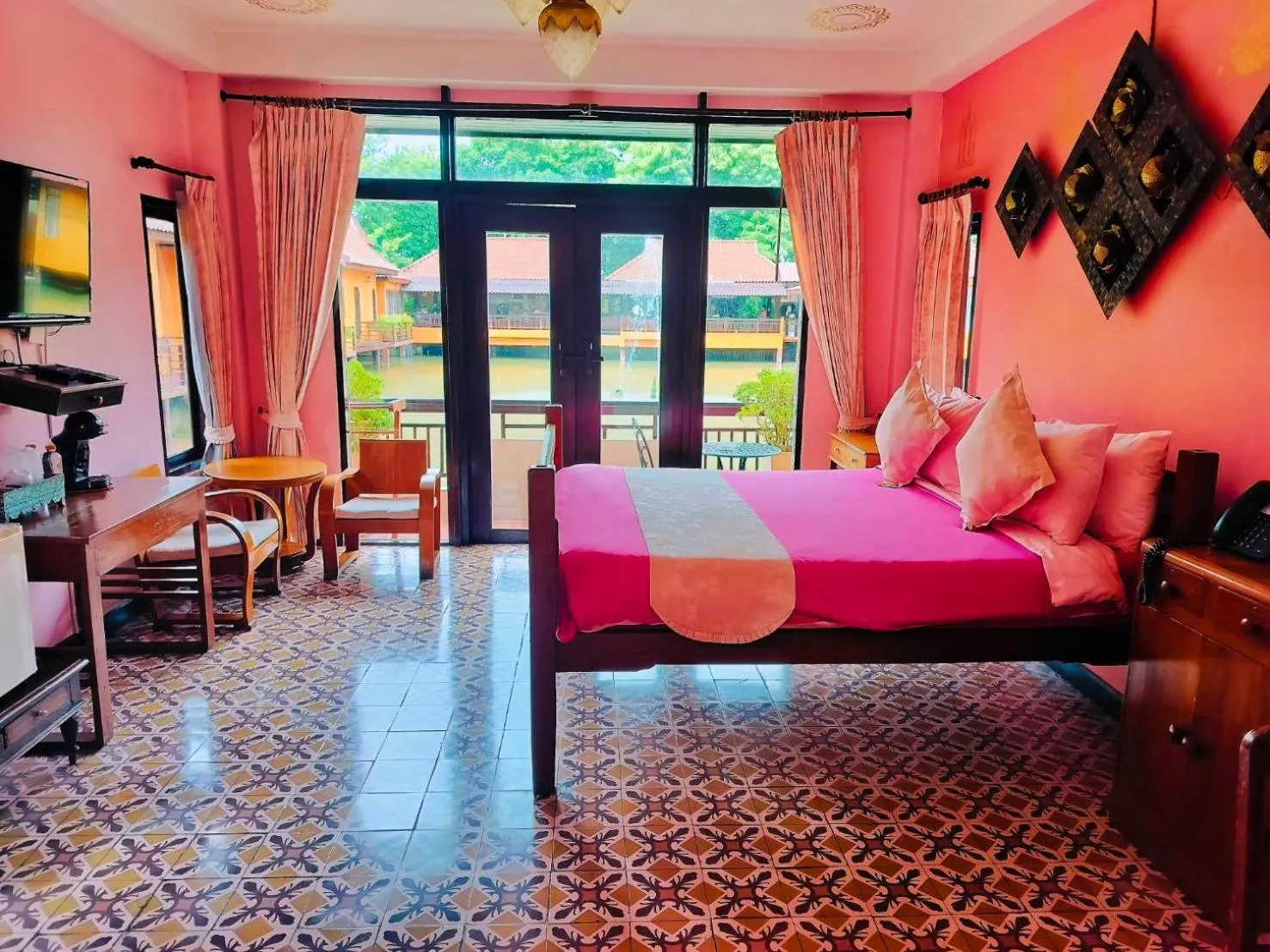 Bedroom, Bed in Pludhaya Resort & Spa