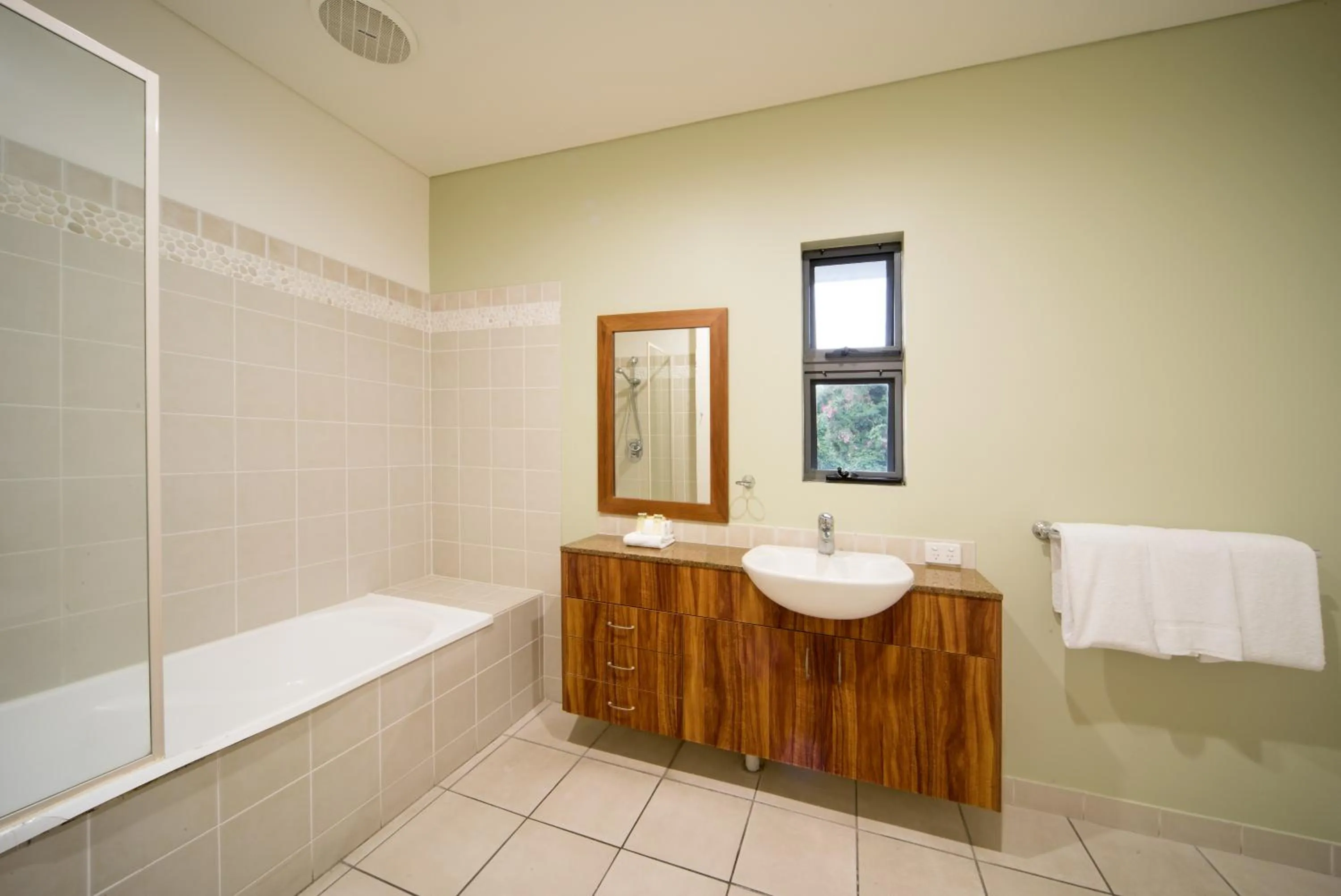 Portside Whitsunday Luxury Holiday Apartments