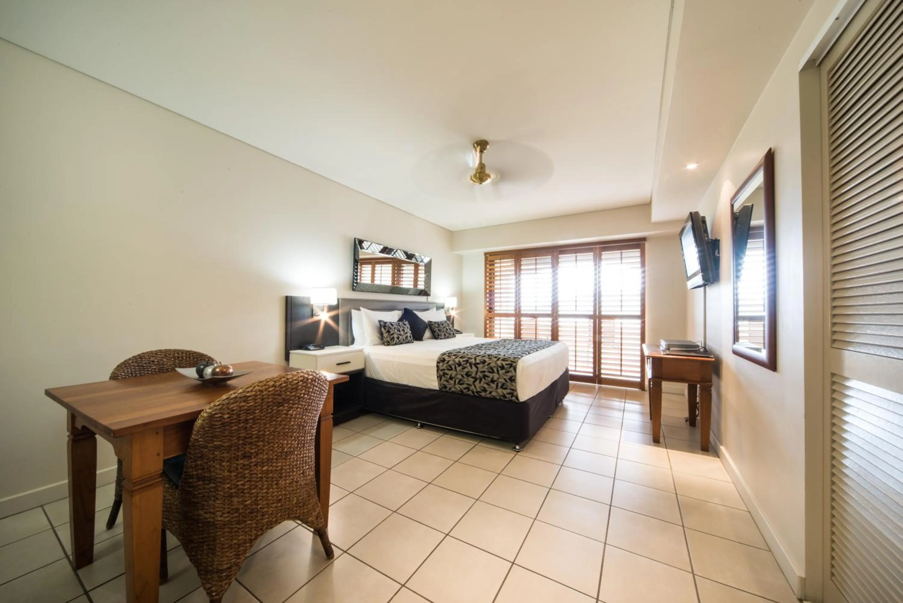 Bed in Portside Whitsunday Luxury Holiday Apartments