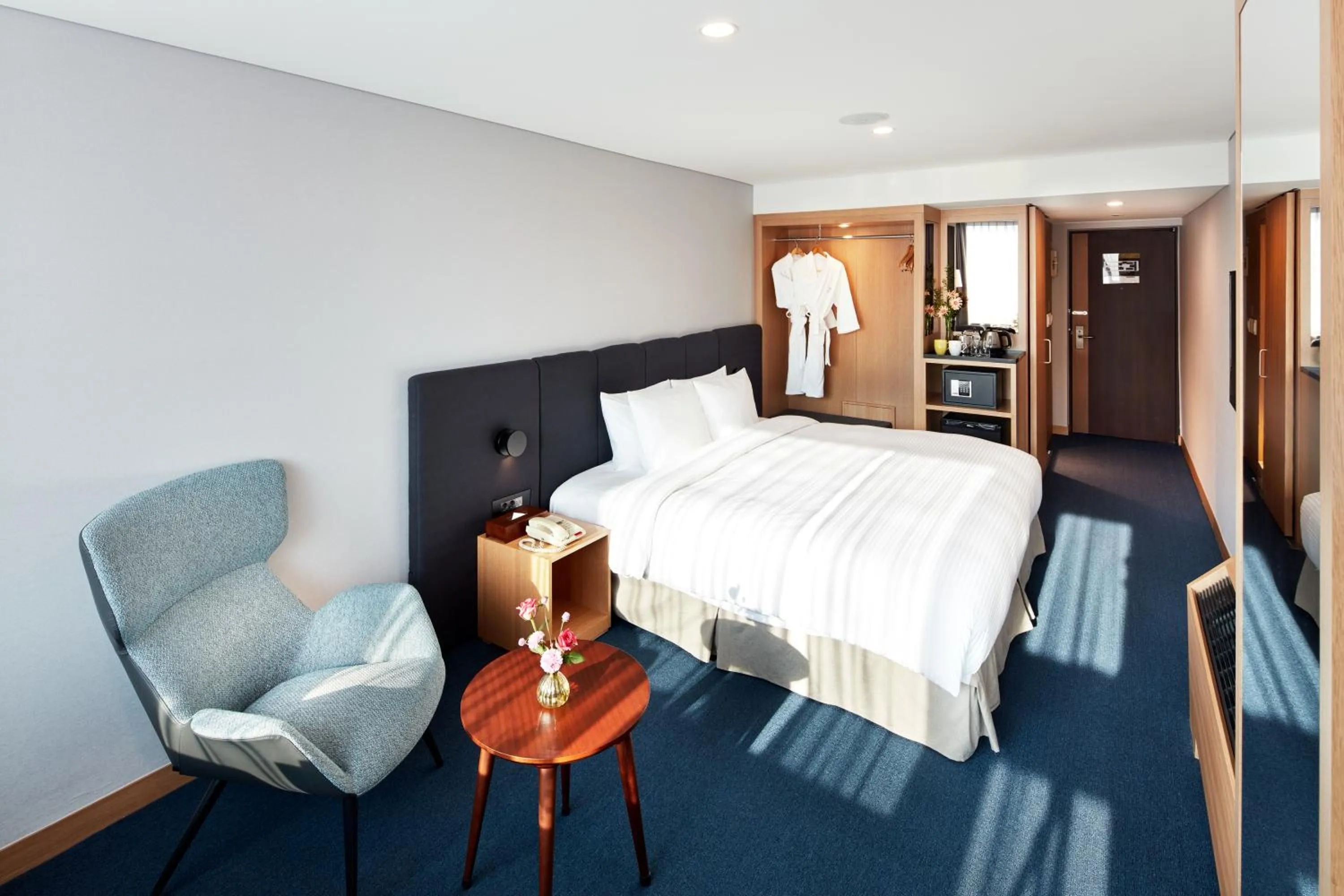 Coffee/tea facilities, Bed in Hotel PJ Myeongdong