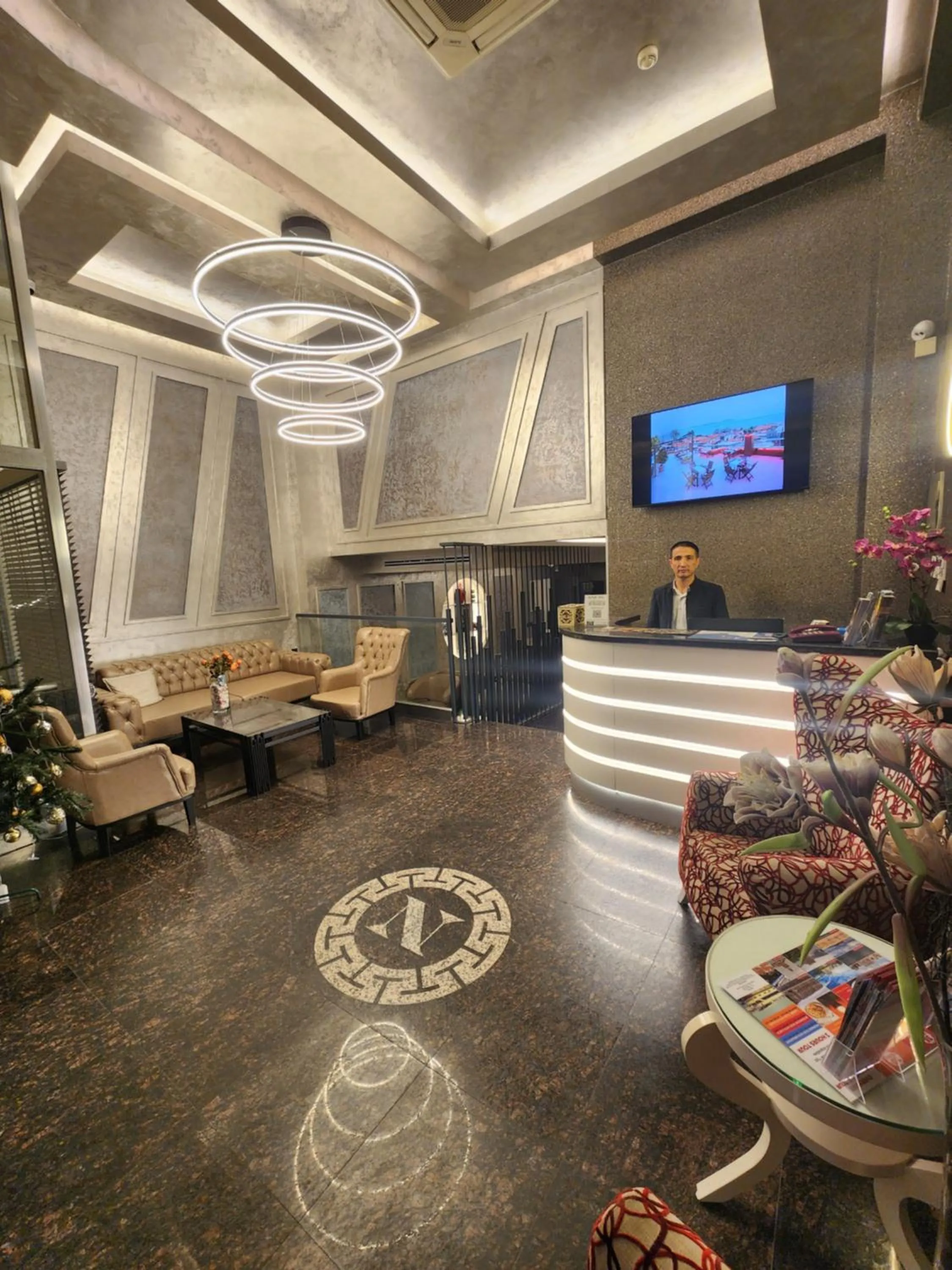 Lobby or reception in Nanda Hotel