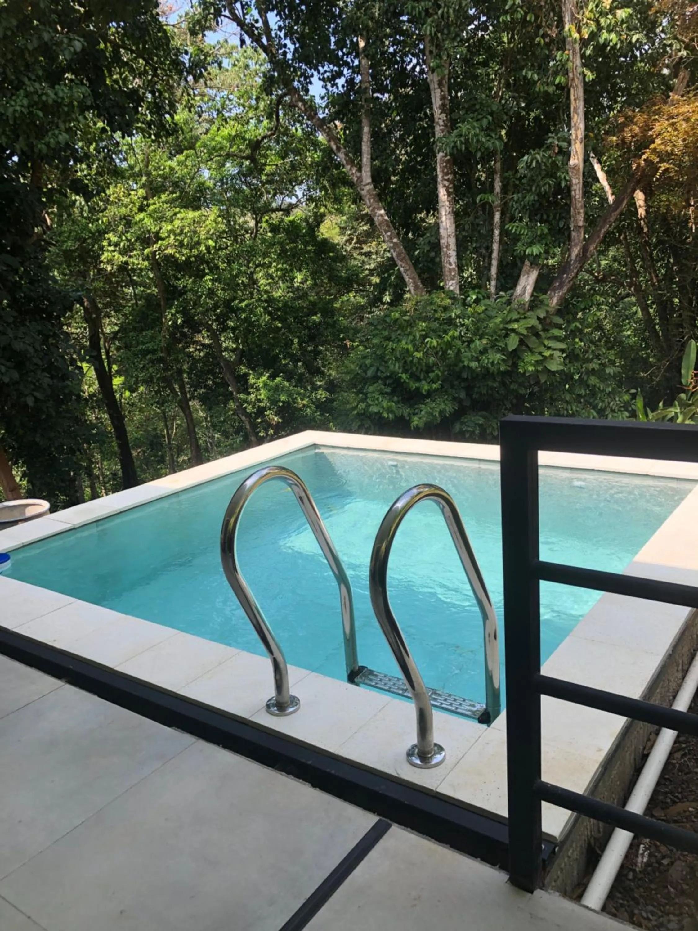 Swimming pool in Rancho Capulin B&B