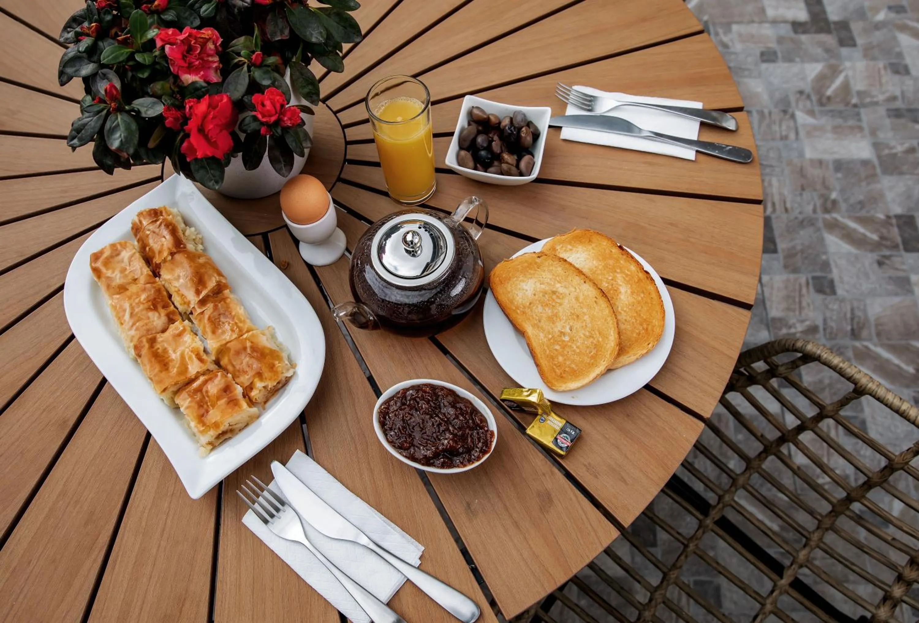 Food and drinks in Velinov Boutique Hotel with Free Shuttle