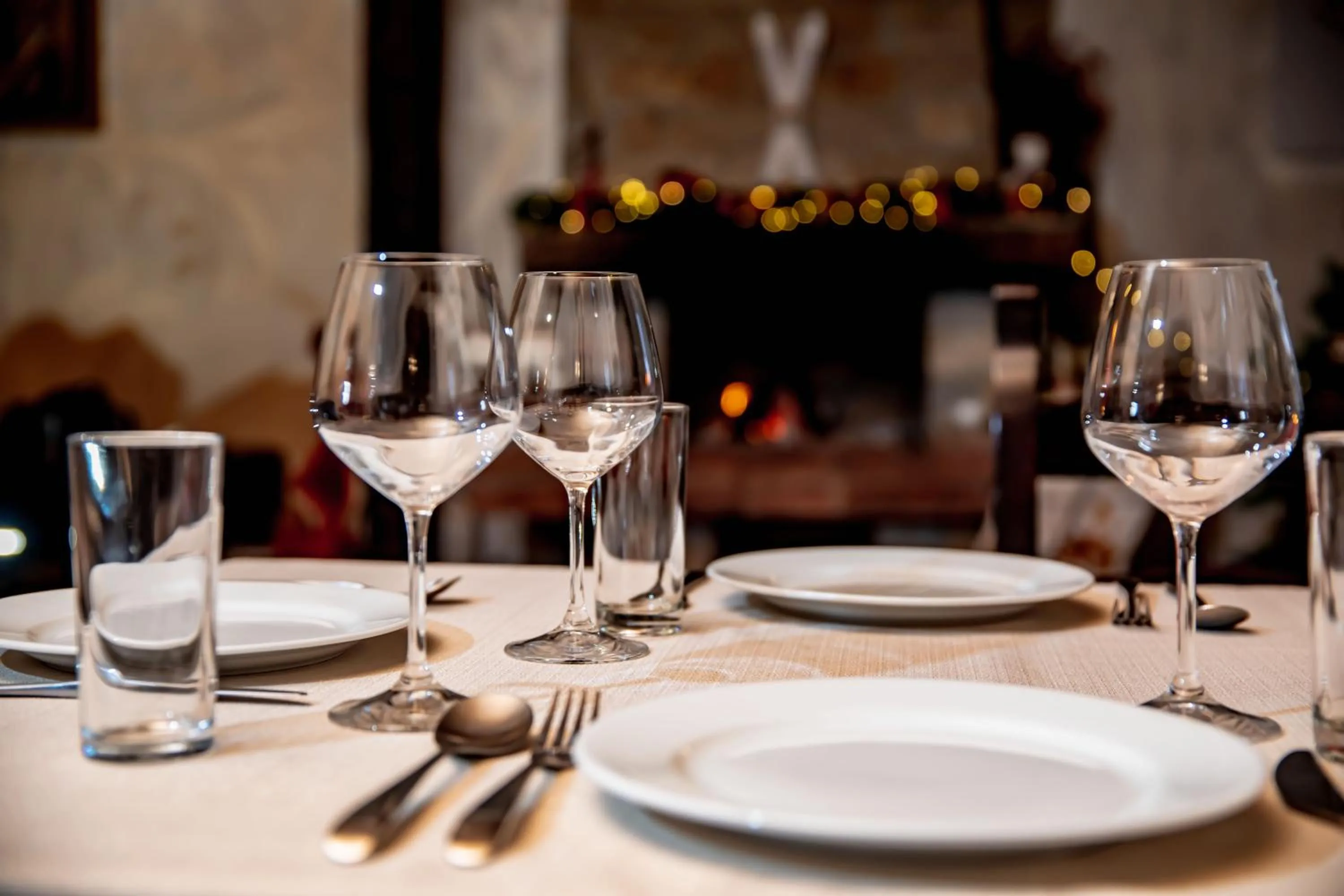 Restaurant/places to eat in Velinov Boutique Hotel with Free Shuttle