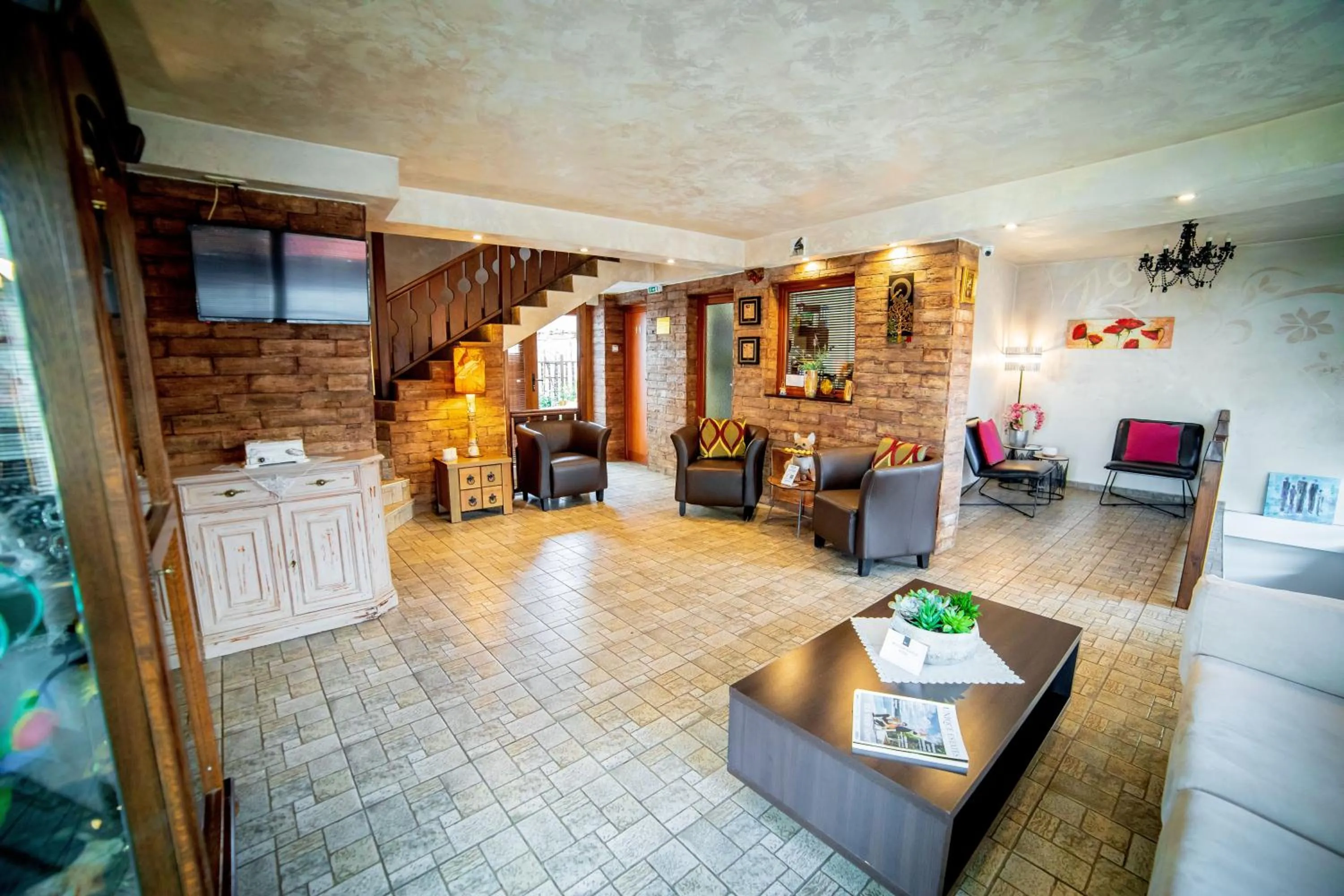 Velinov Boutique Hotel with Free Shuttle