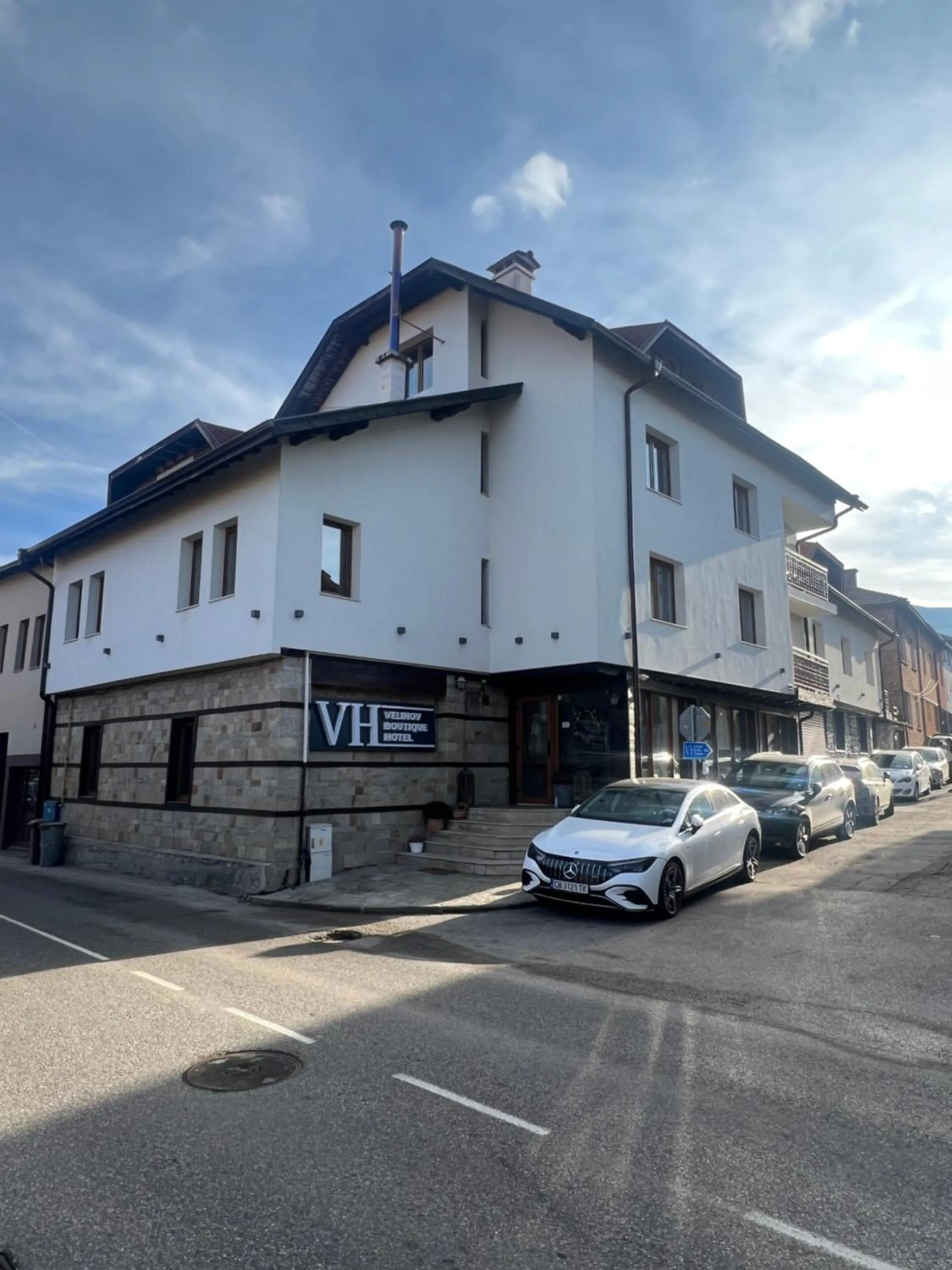 Velinov Boutique Hotel with Free Shuttle