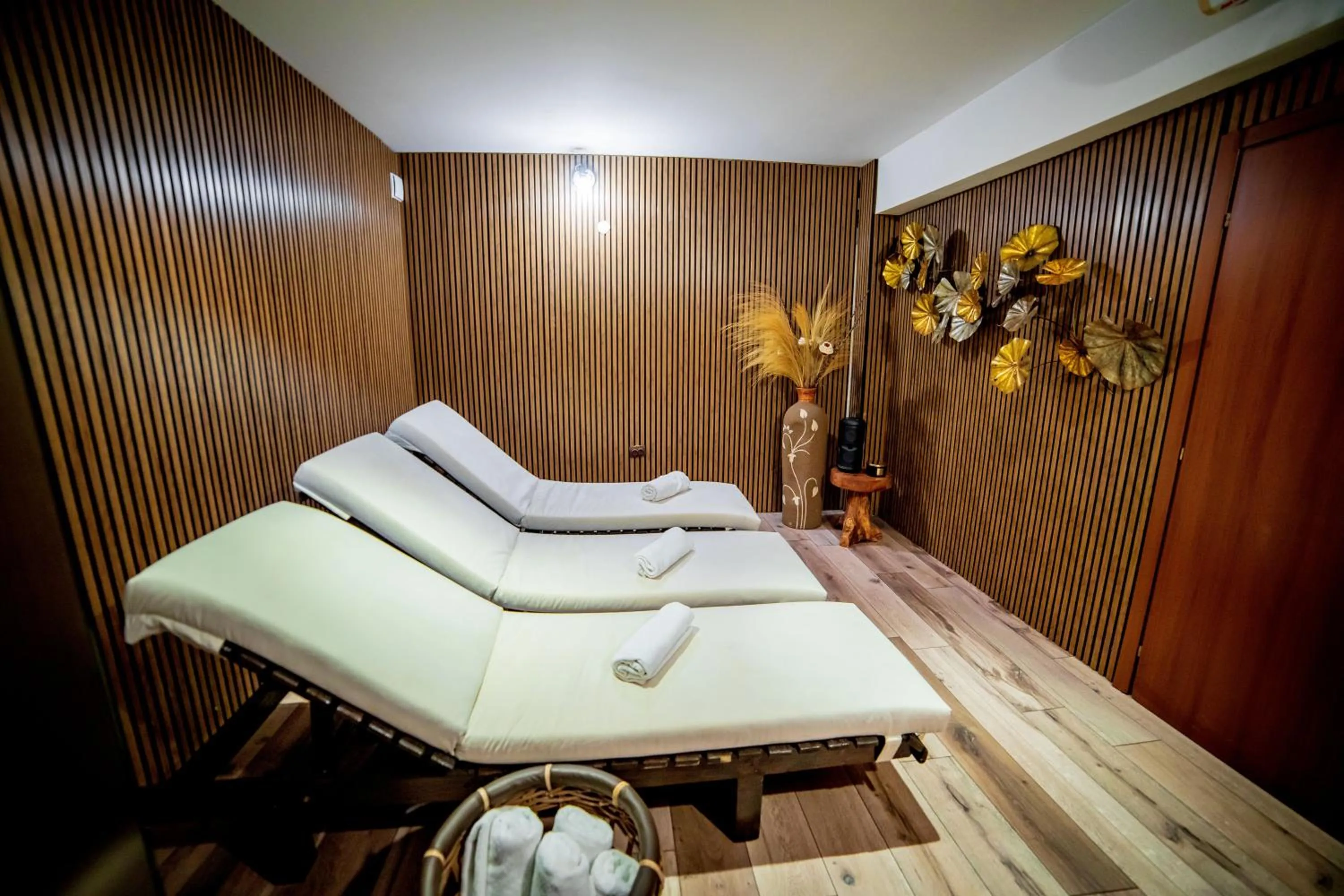 Velinov Boutique Hotel with Free Shuttle