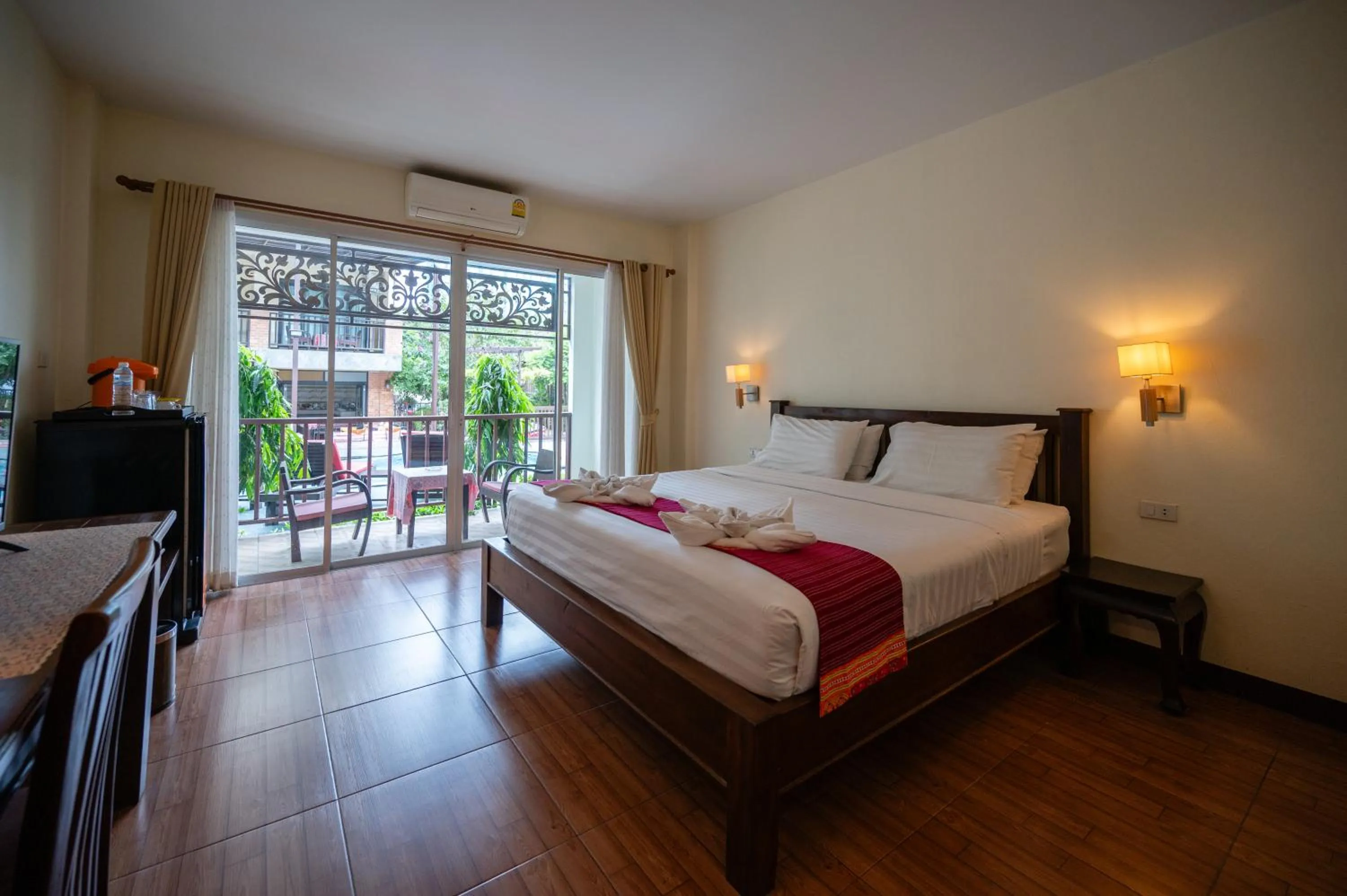 Bed in Riverside House Hotel