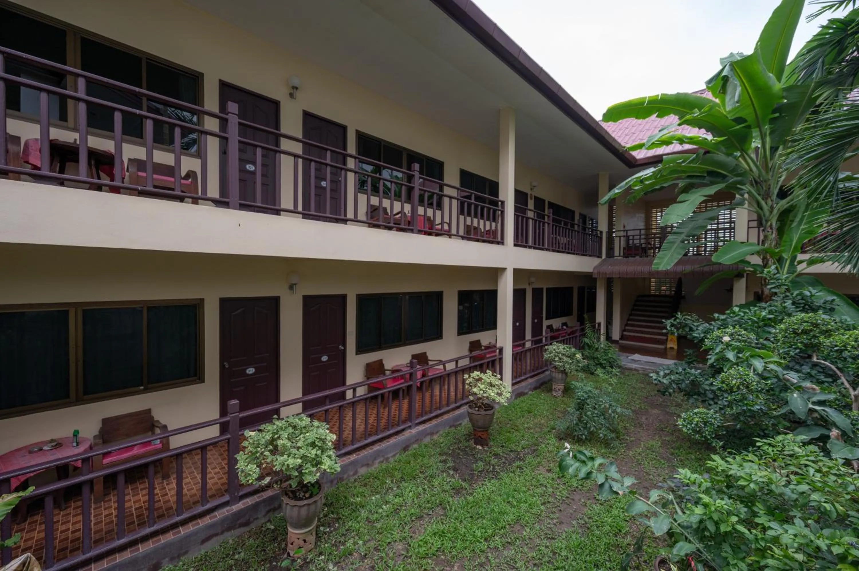 Riverside House Hotel