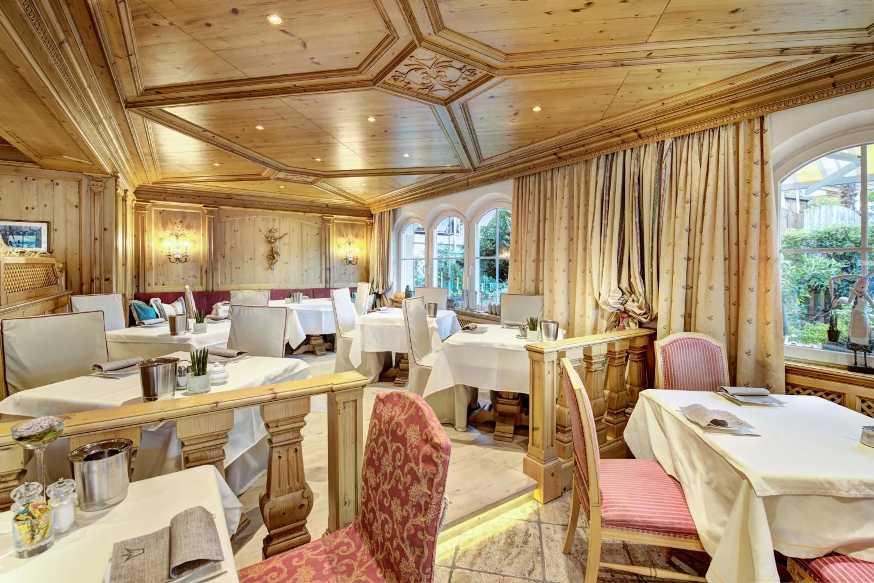 Restaurant/places to eat in Hotel Bergland