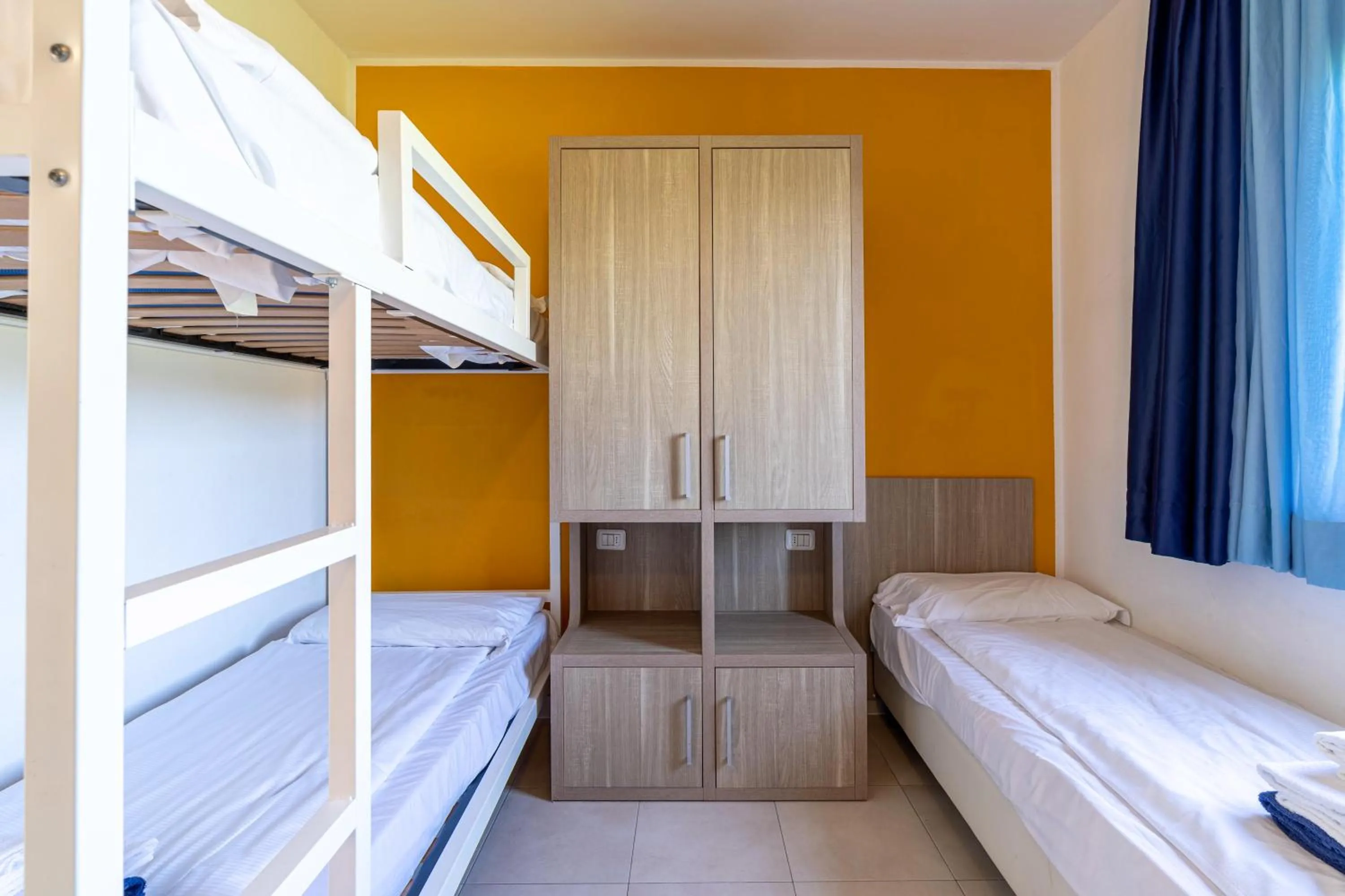 Bedroom, Bed in Belvedere Village