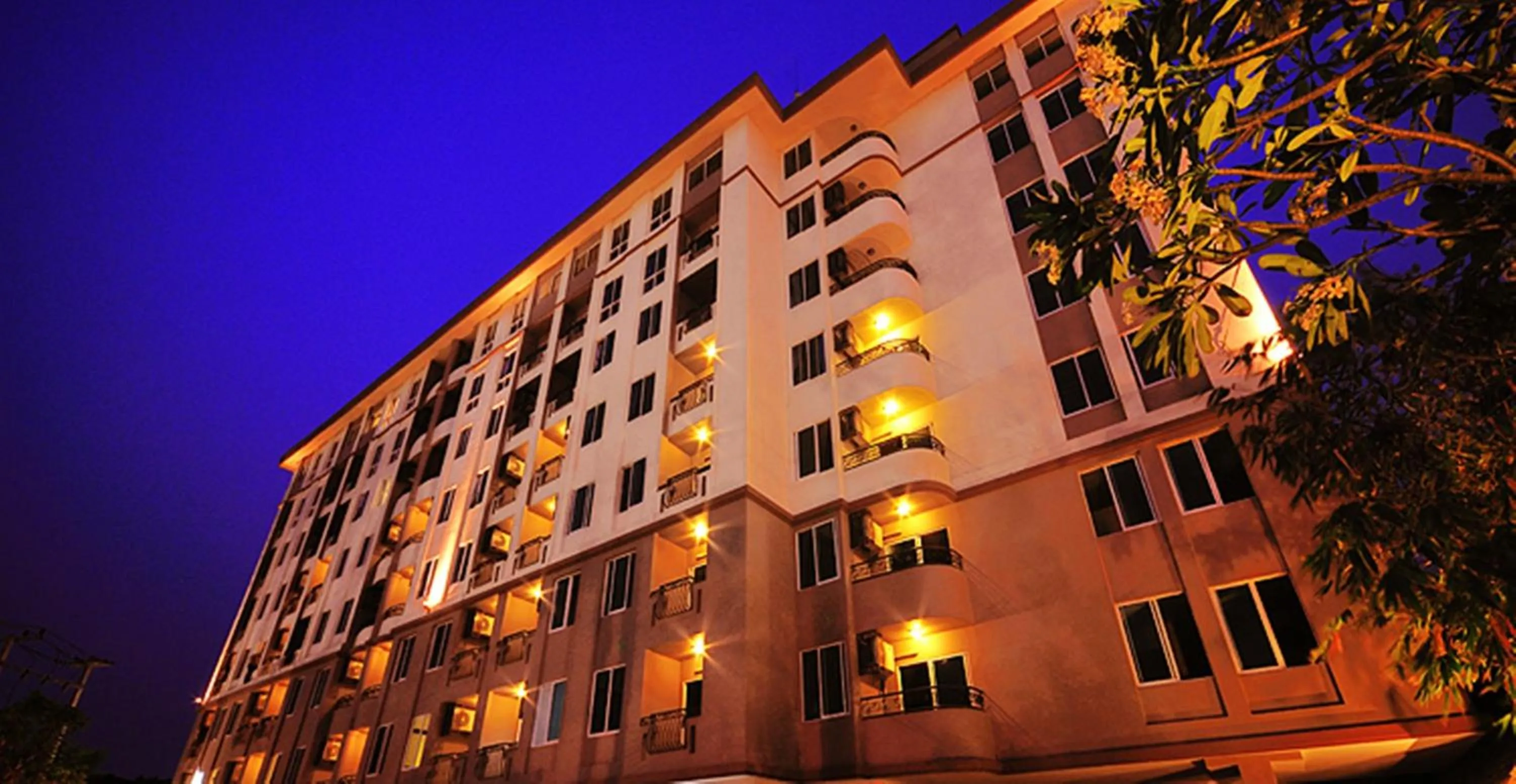 The Airport Greenery Hotel