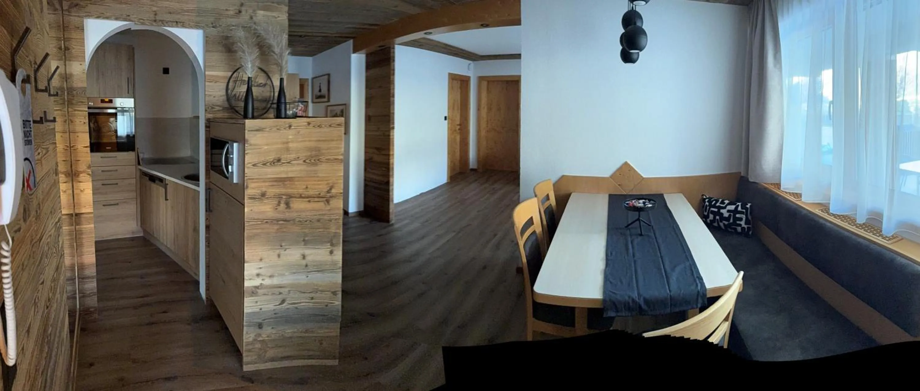 Dining area in Hotel Bergkranz