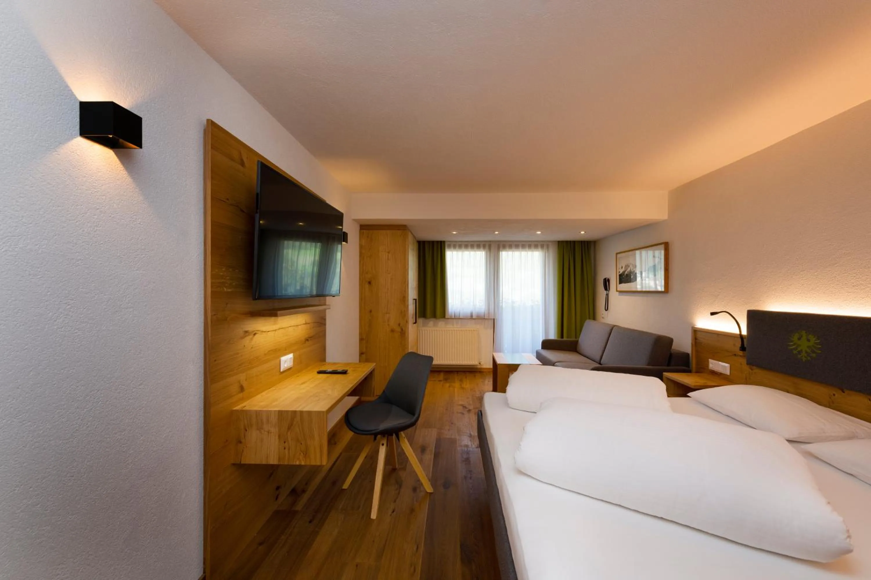 TV and multimedia, Bed in Hotel Bergkranz