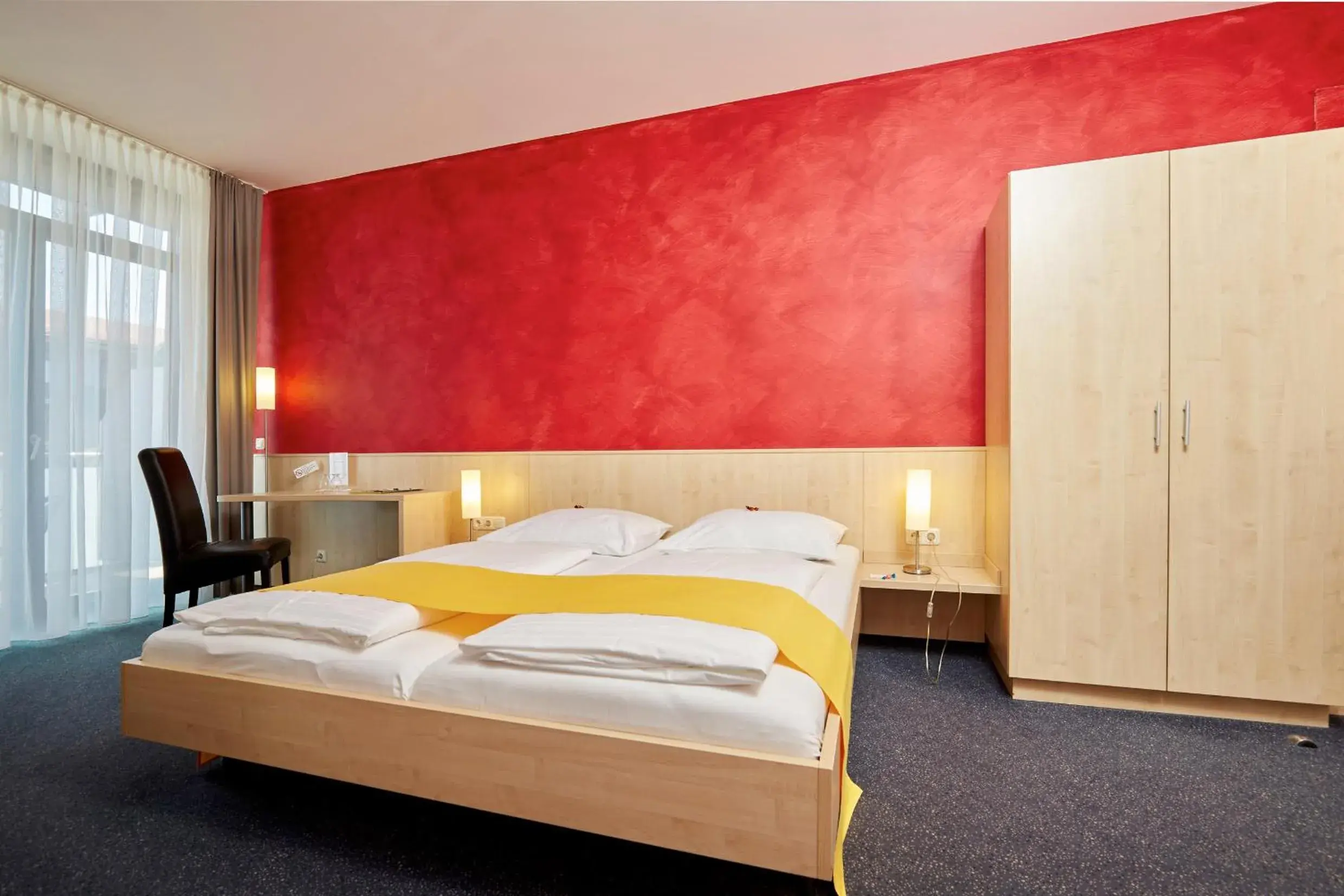 Double Room with Balcony or Terrace - single occupancy in Hotel Garni Colora Double Room with Balcony or Terrace - single occupancy in Hotel Garni Colora