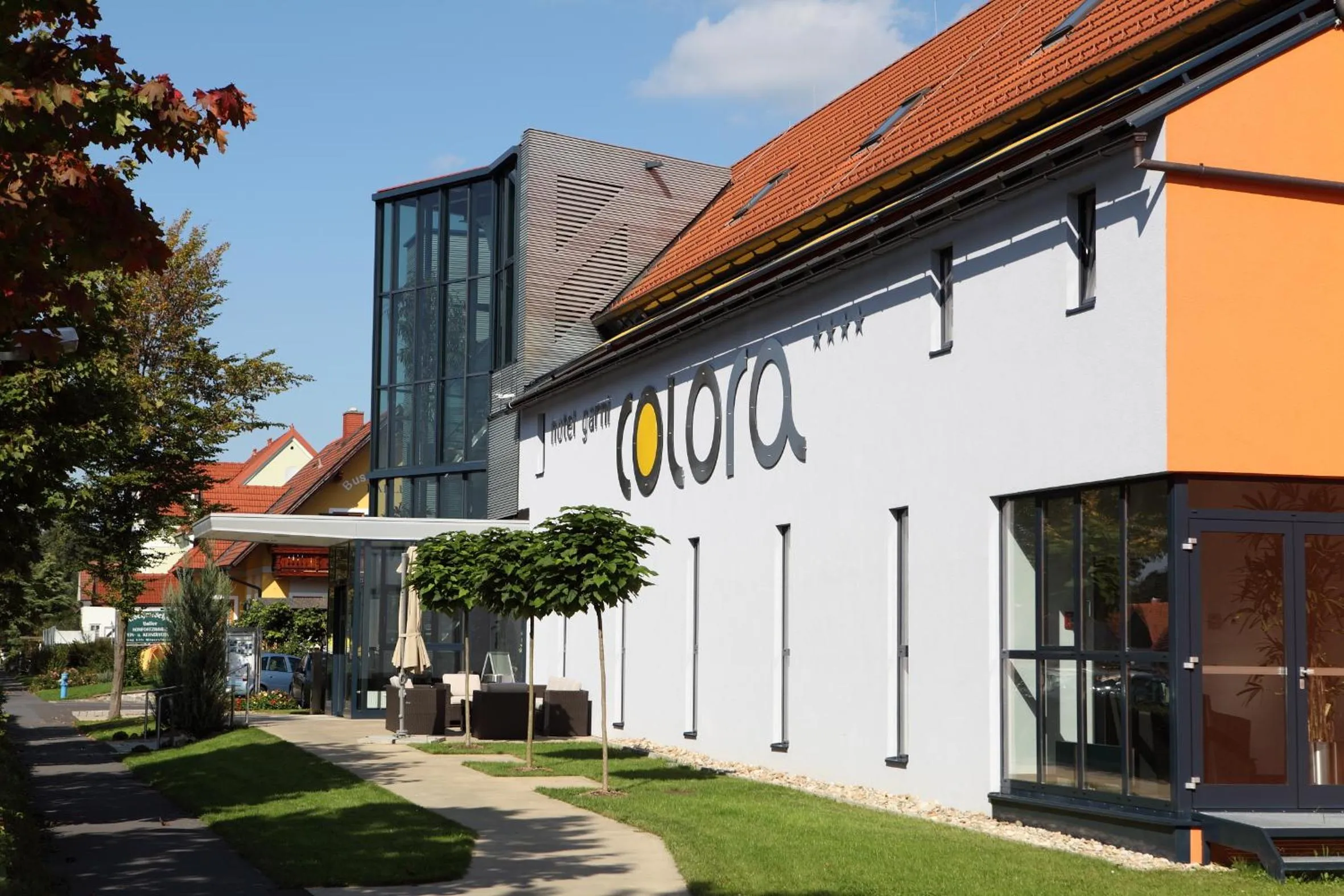 Facade/entrance in Hotel Garni Colora