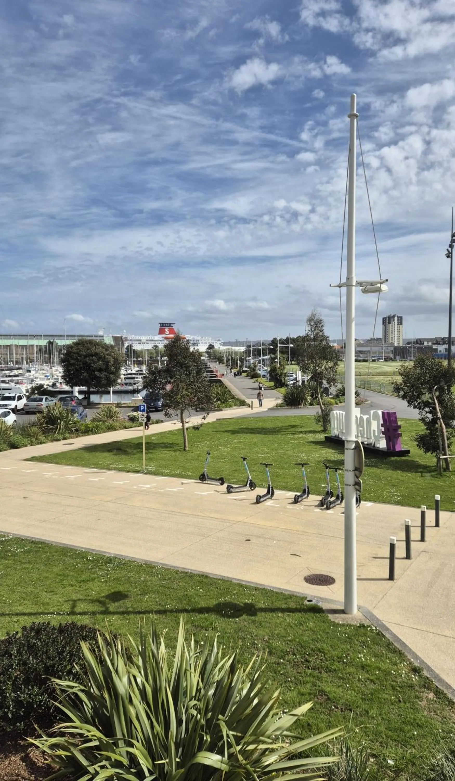 Property building in Hotel Chantereyne