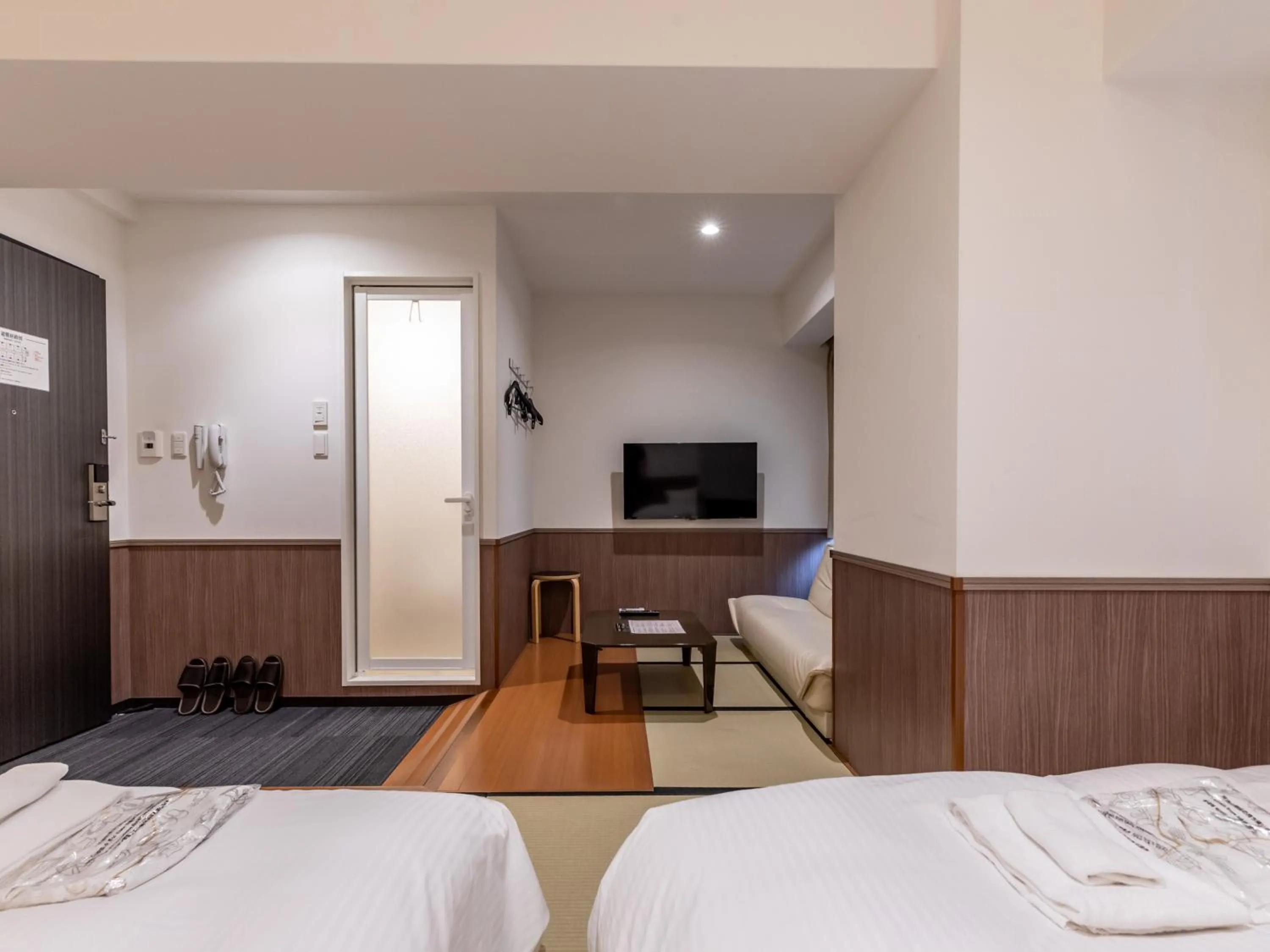 Bed in Hotel Excellence Enmachi Ekimae