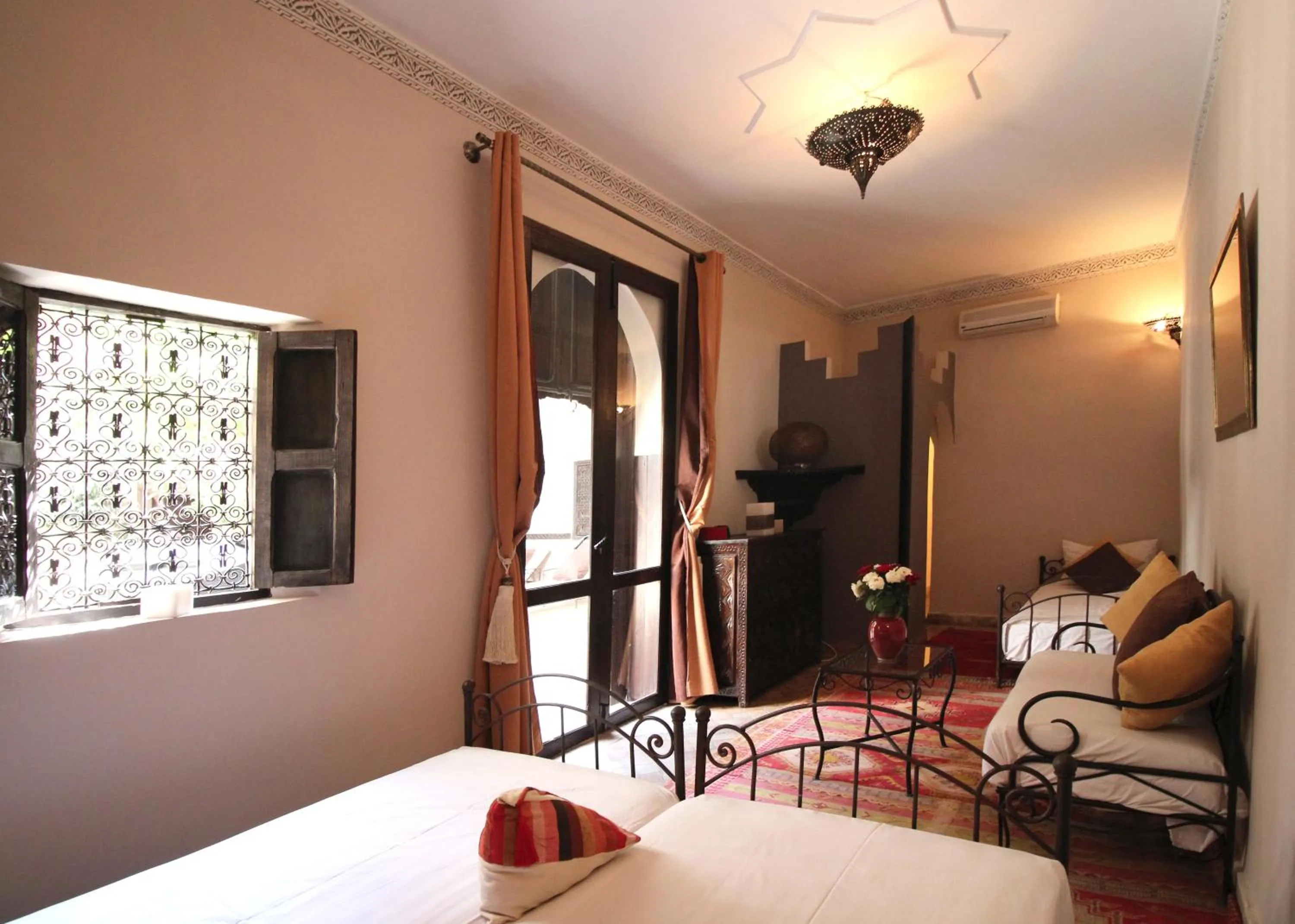Bedroom, Bed in Riad Palmier