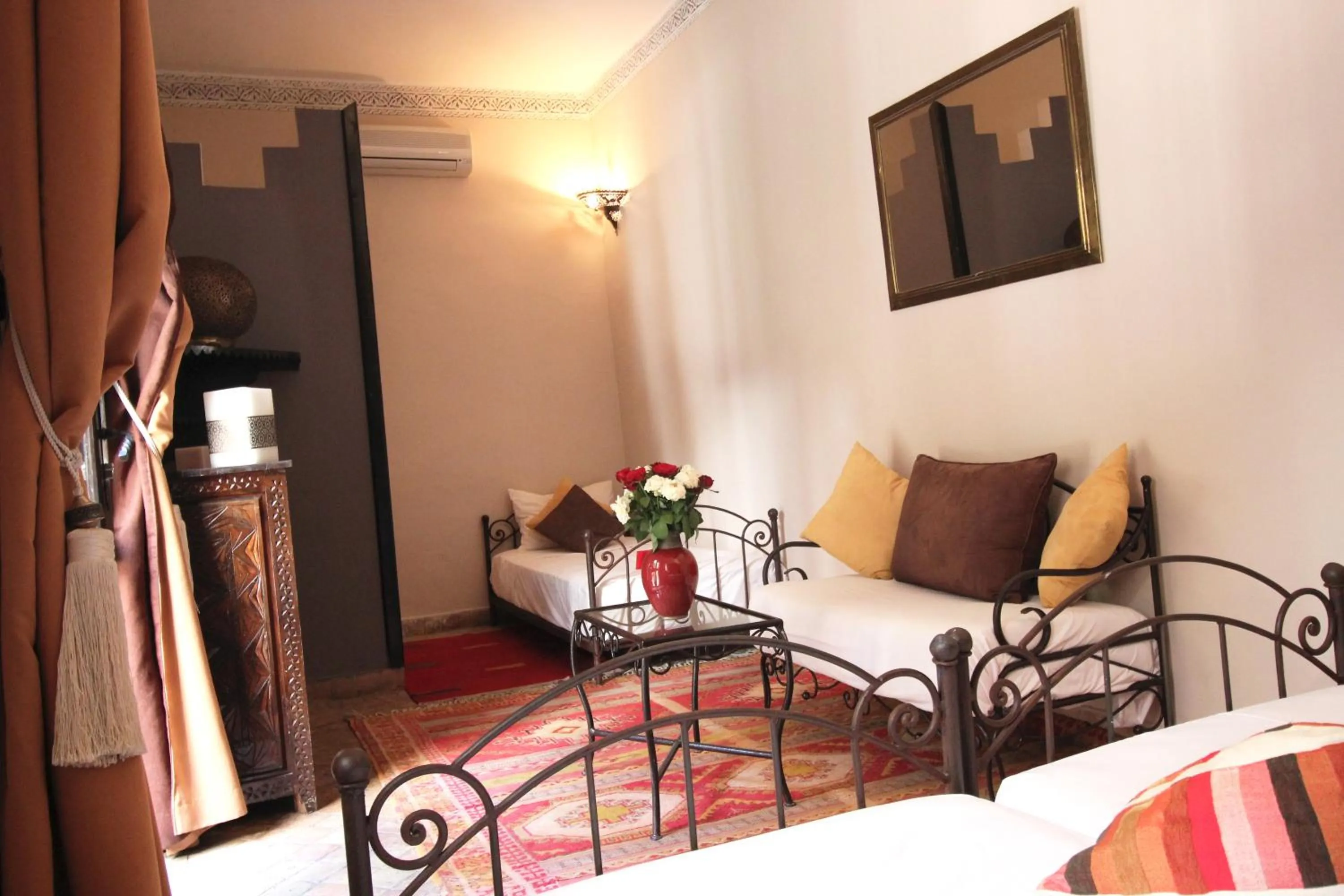 Bedroom, Bed in Riad Palmier