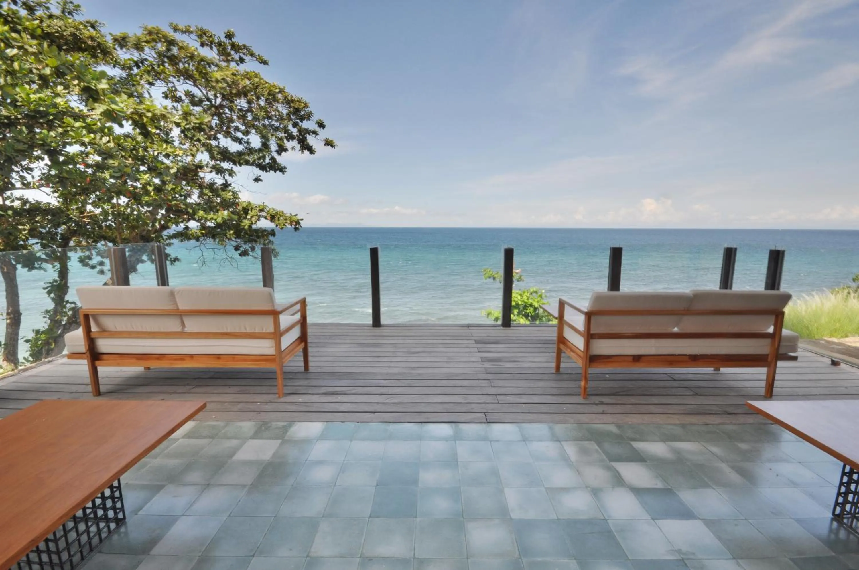 Lounge or bar in Rajavilla Lombok Resort - Seaside Serenity