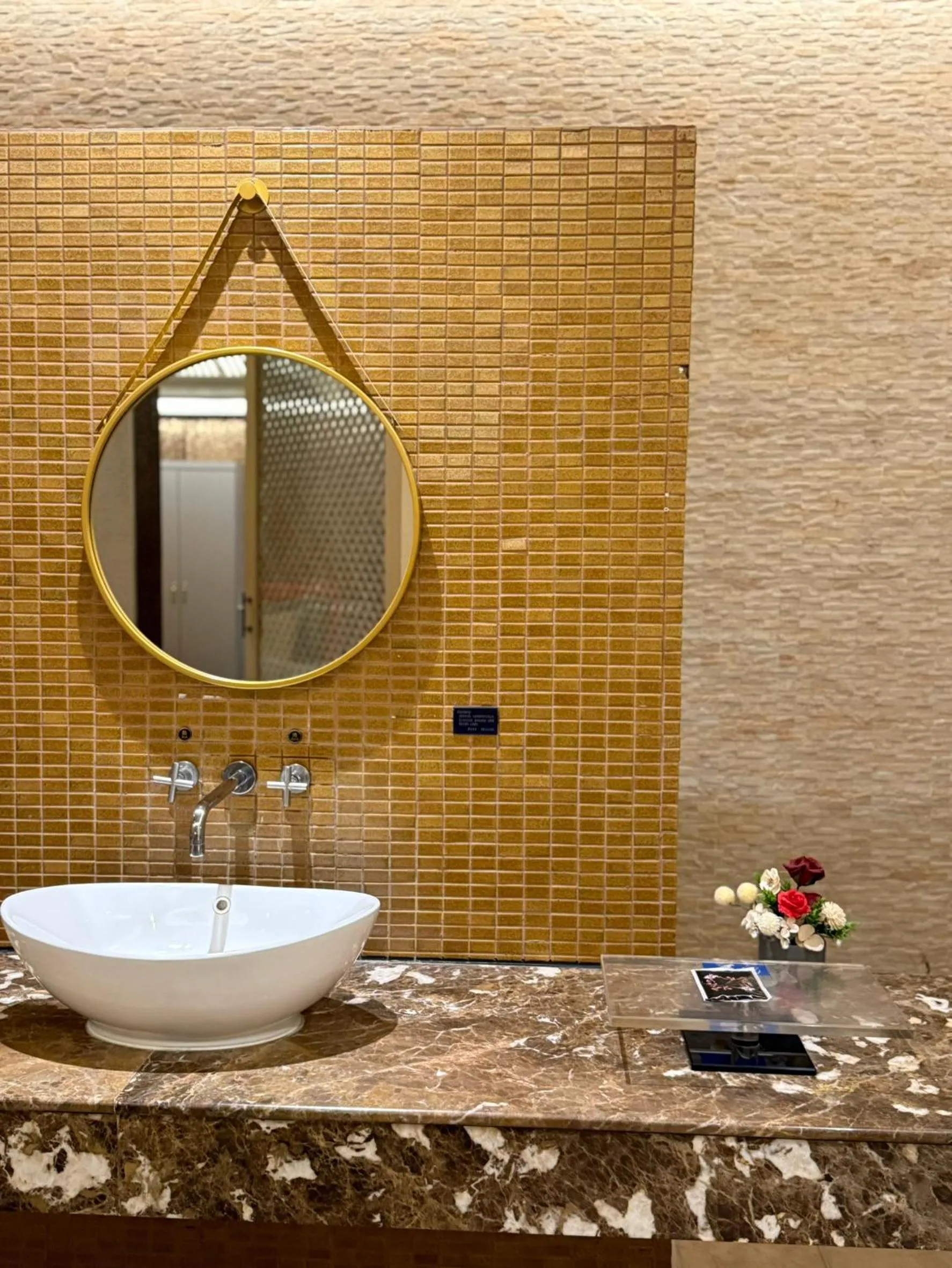Bathroom in Her Home Spa Motel Douliu