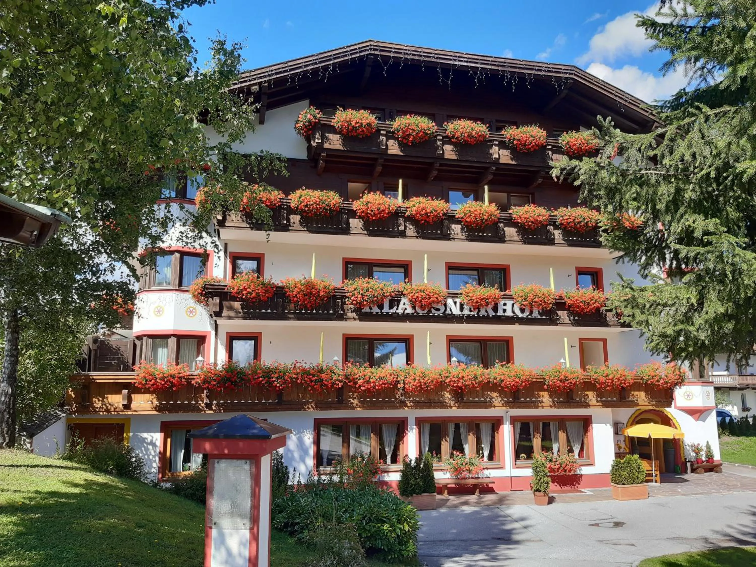 Property building in Landhaus Klausnerhof Hotel Garni